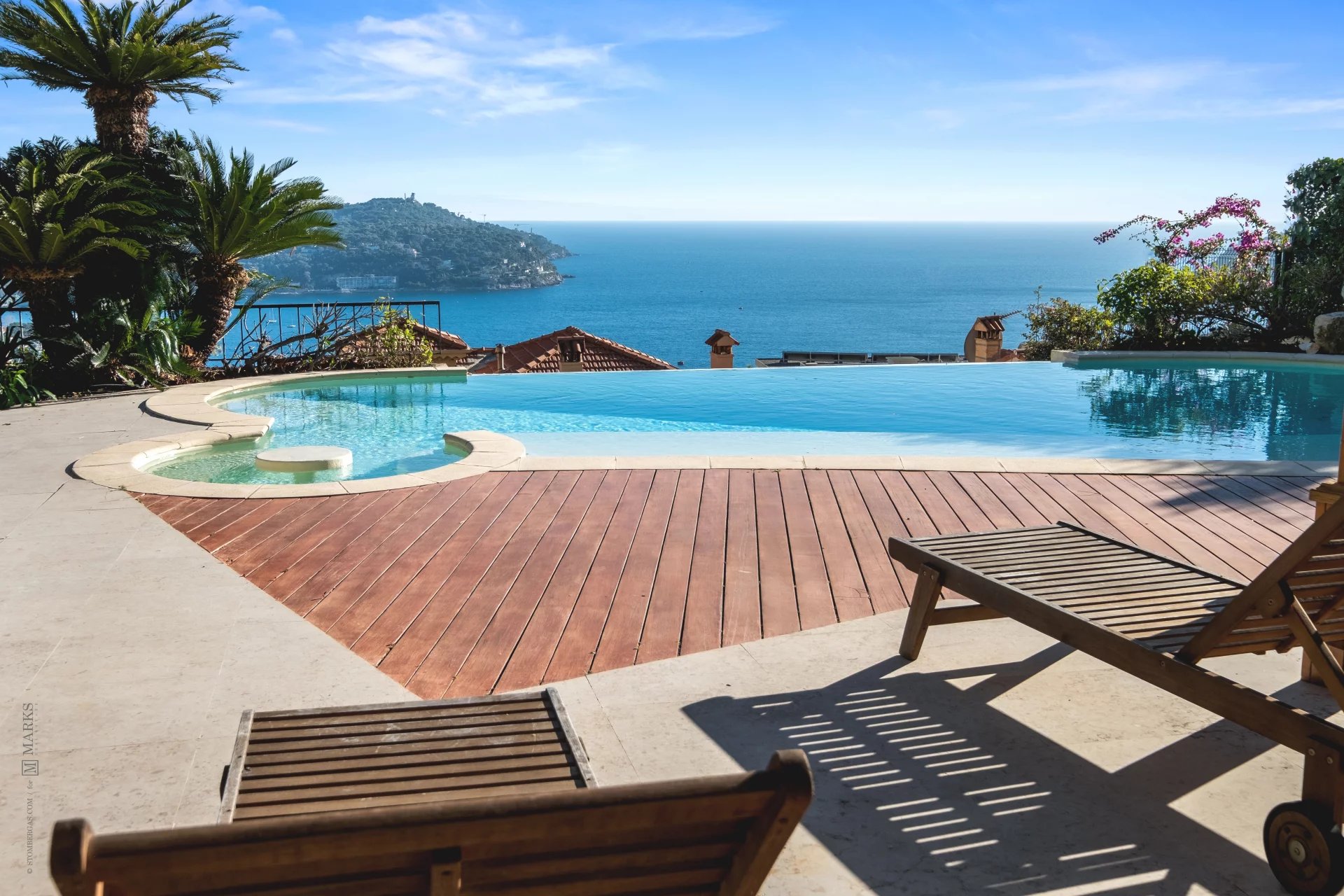 Charming villa with panoramic sea view