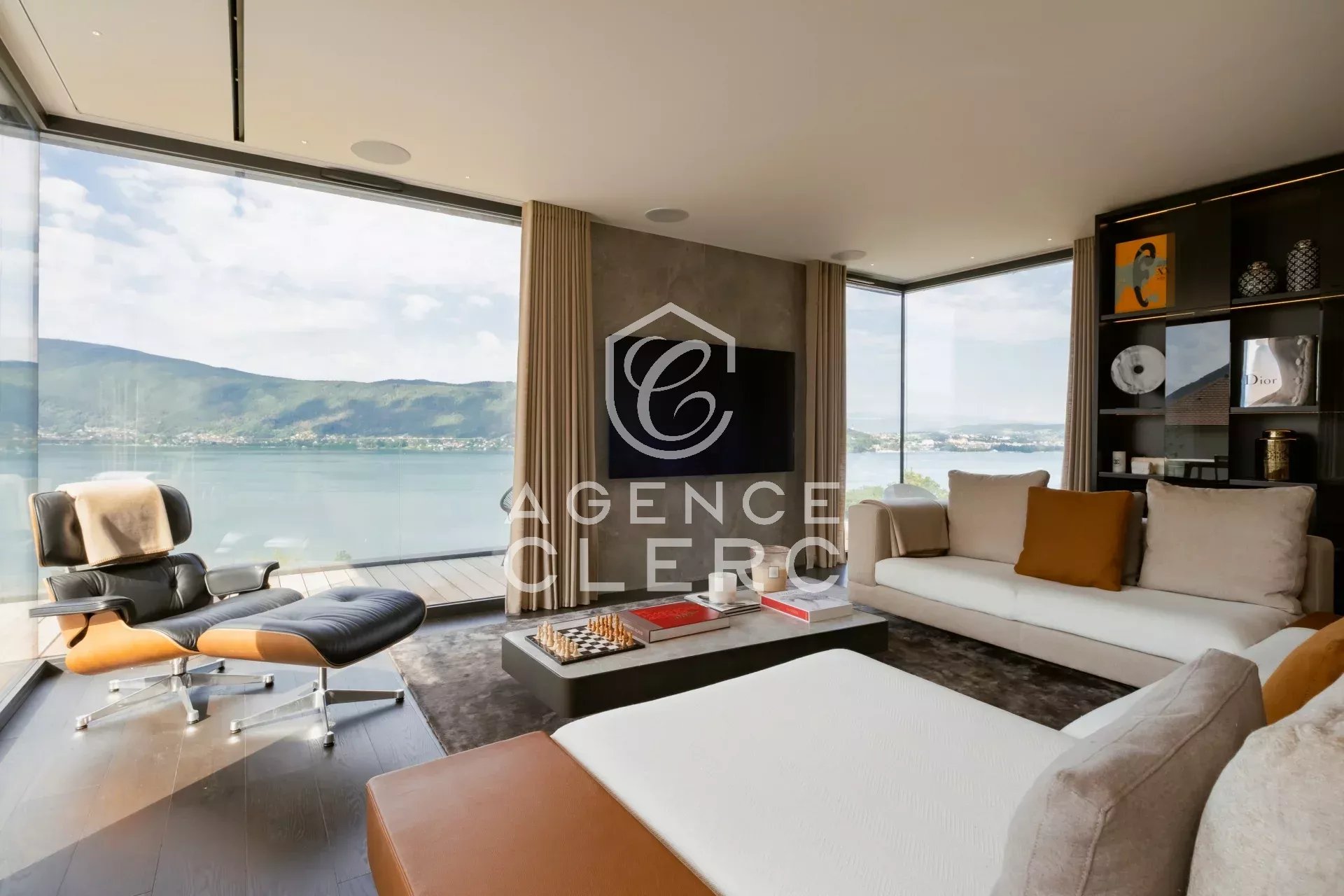 4 Bedroom Villa/Townhouse's Image 21