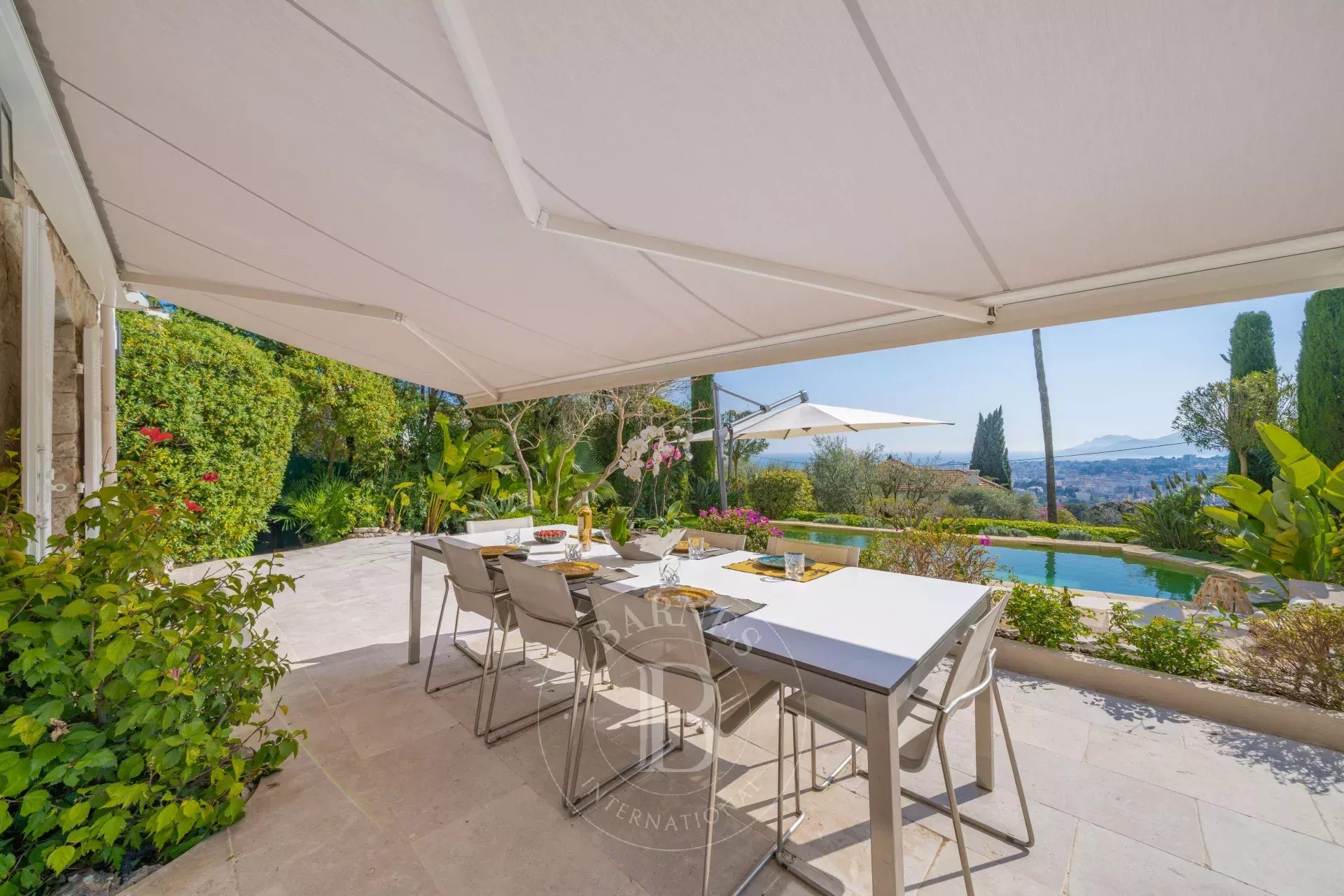 LE CANNET - ART DECO VILLA - PANORAMIC SEA VIEW - picture 24