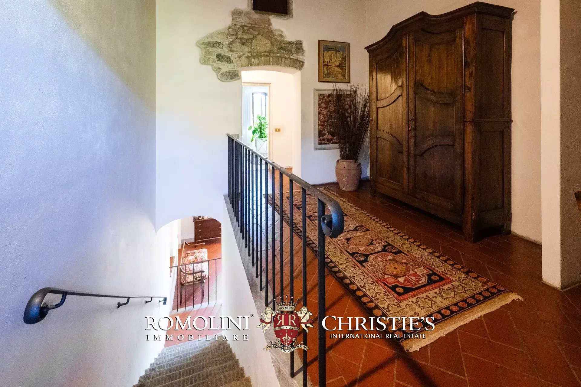 5 Bedroom Villa/Townhouse's Image 17