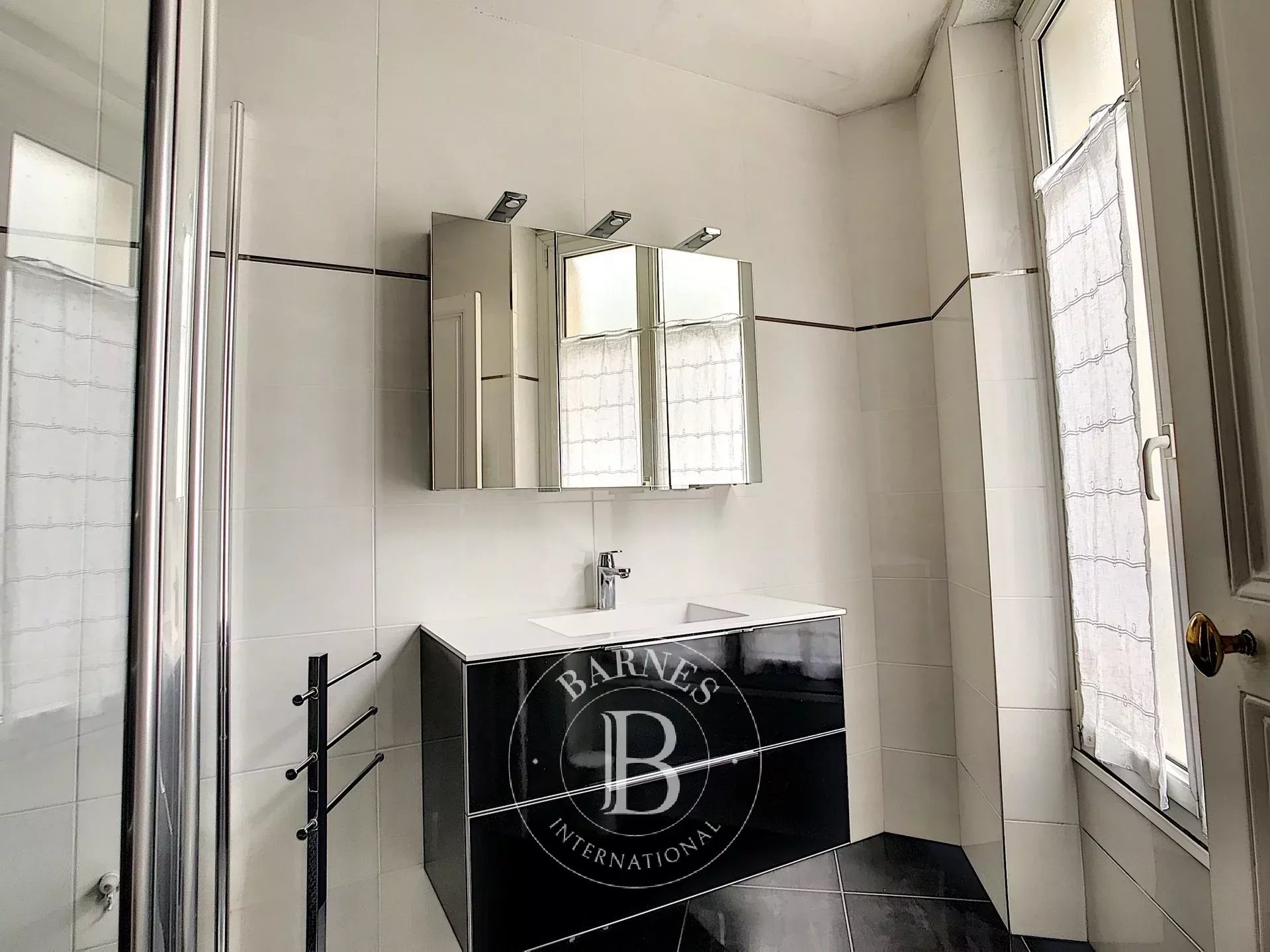 Daire Paris 17ème - picture 8