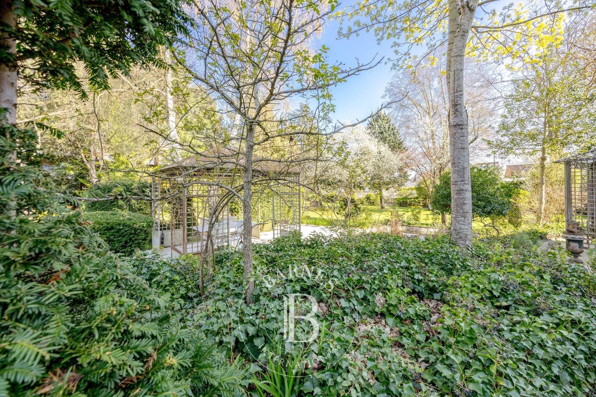 Mansion Ville-d'Avray  -  ref 86822455 (picture 3)