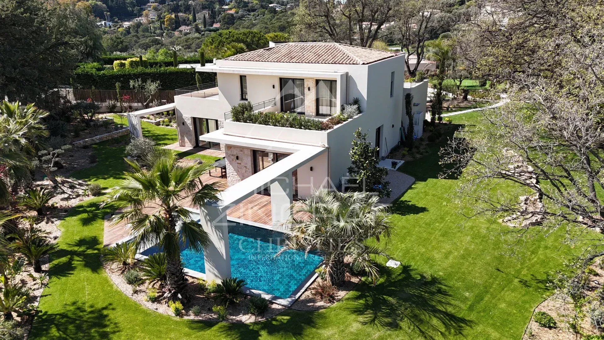 4 Bedroom Villa/Townhouse's Image 4