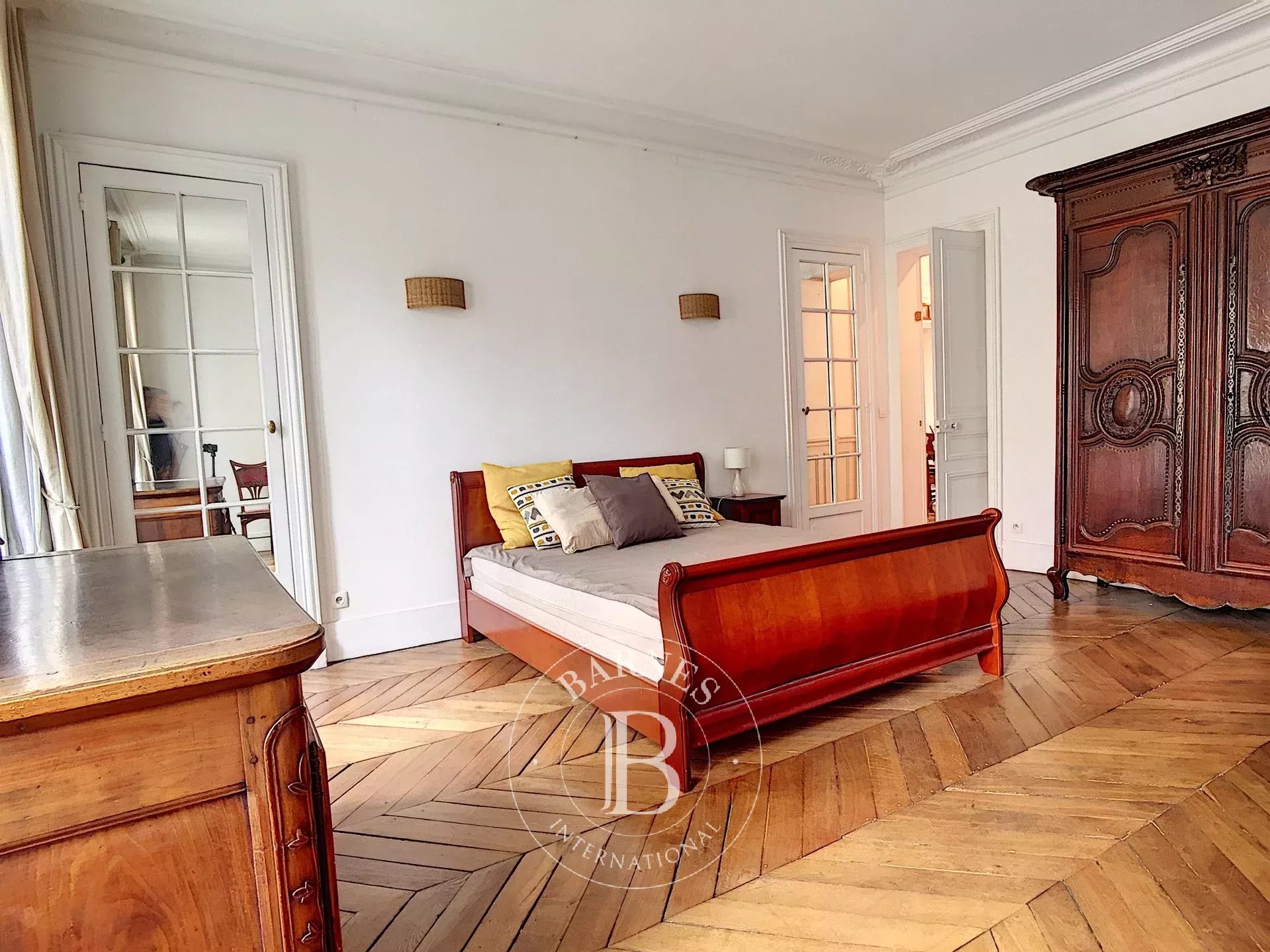 Daire Paris 8ème - picture 8