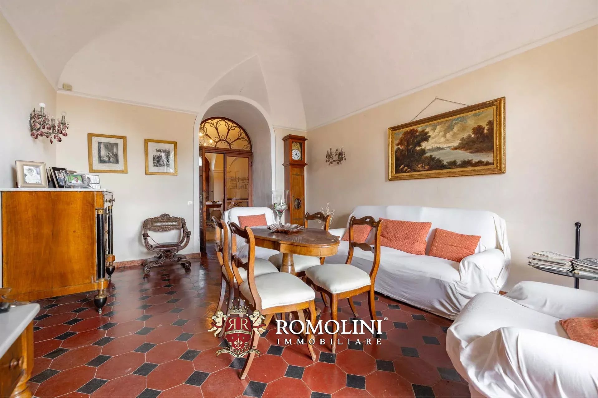35 Bedroom Vineyard's Image 54