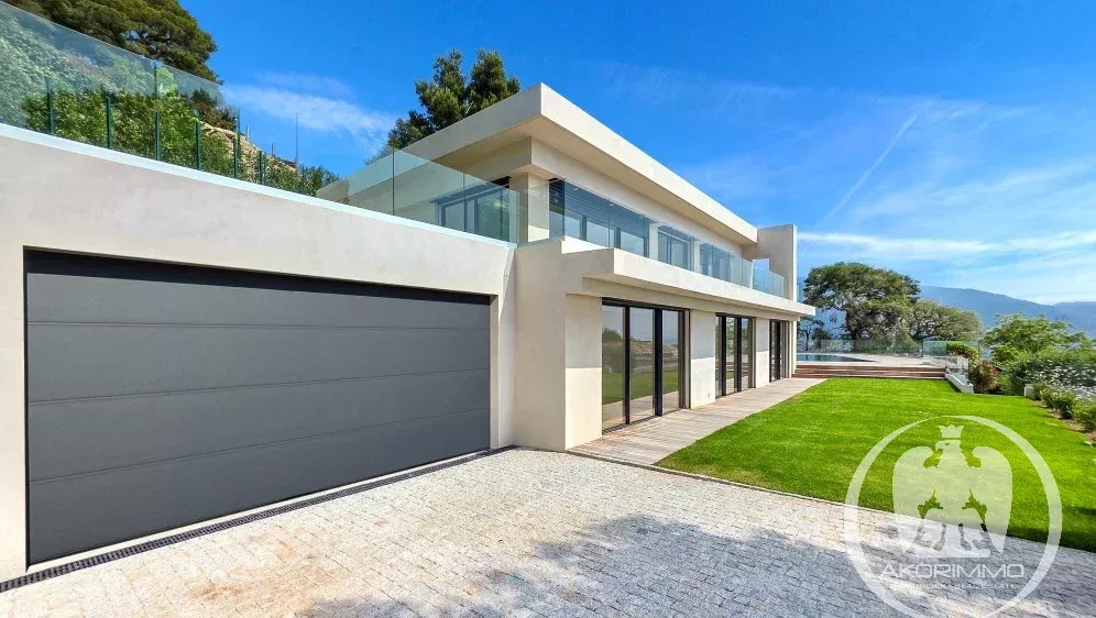 Alpes-Maritimes (06) MAISON - NEUVE SUR LES HAUTEURS DE ROQUEBRUNE