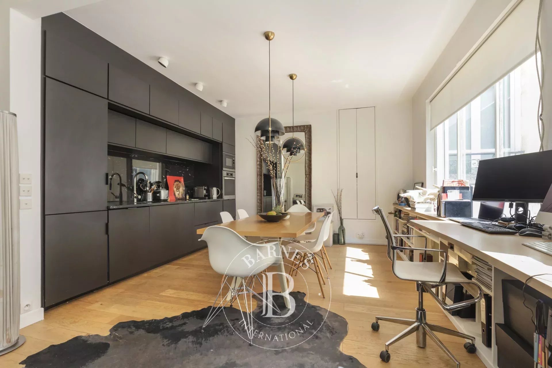 Daire Paris 8ème - picture 5