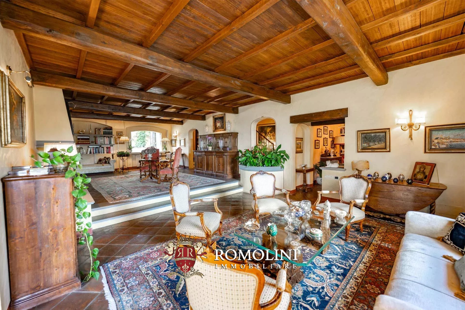 10 Bedroom Villa/Townhouse's Image 41