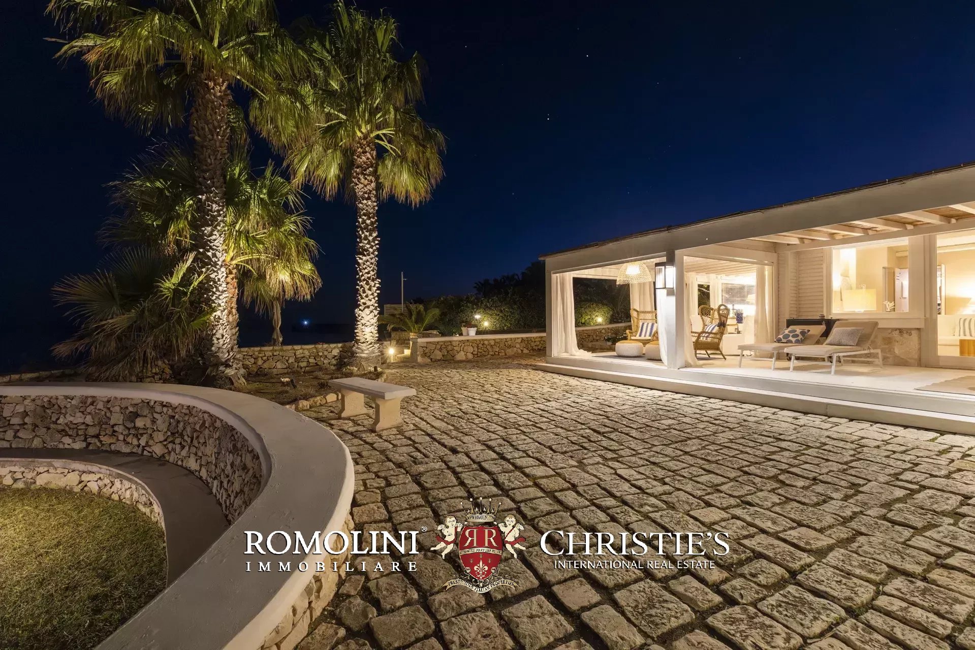 4 Bedroom Villa/Townhouse's Image 52