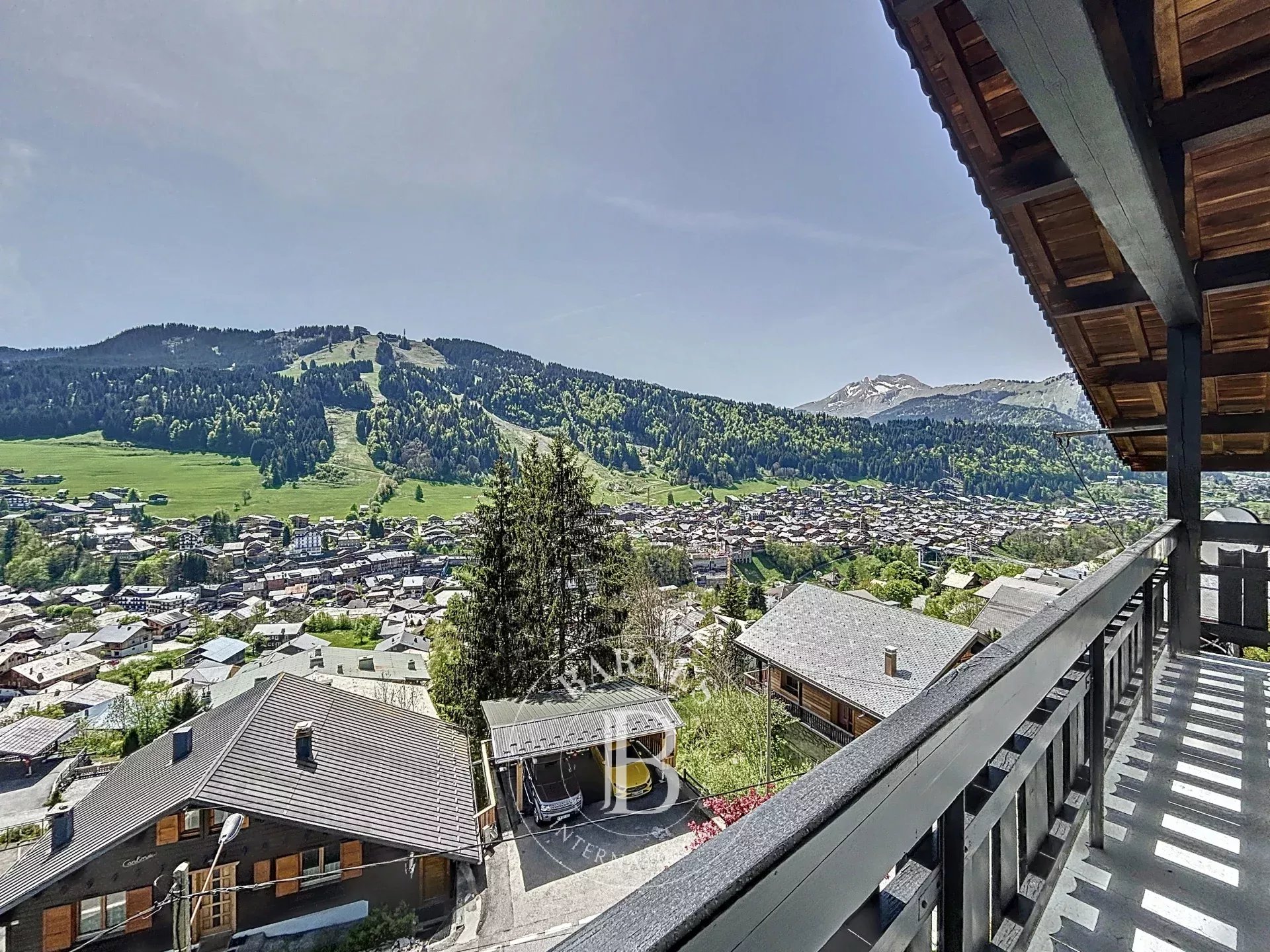 Photo of Morzine – 170 sqm family chalet to renovate – Panoramic views – Close to village centre