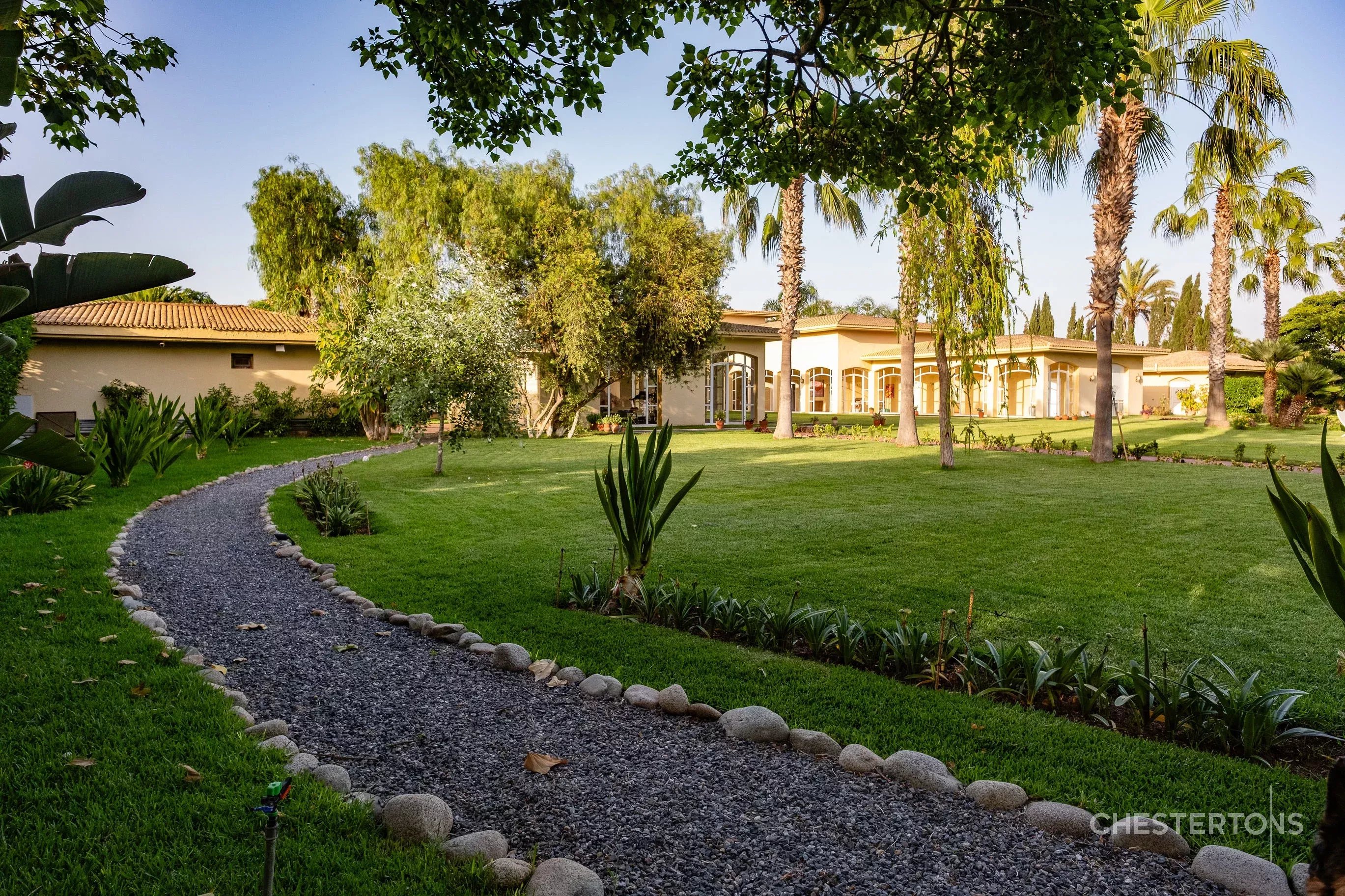  Image of Villa - 8 Bedrooms - 8 Bathrooms for Sale in Casablanca-Casablanca-Morocco, Image 10