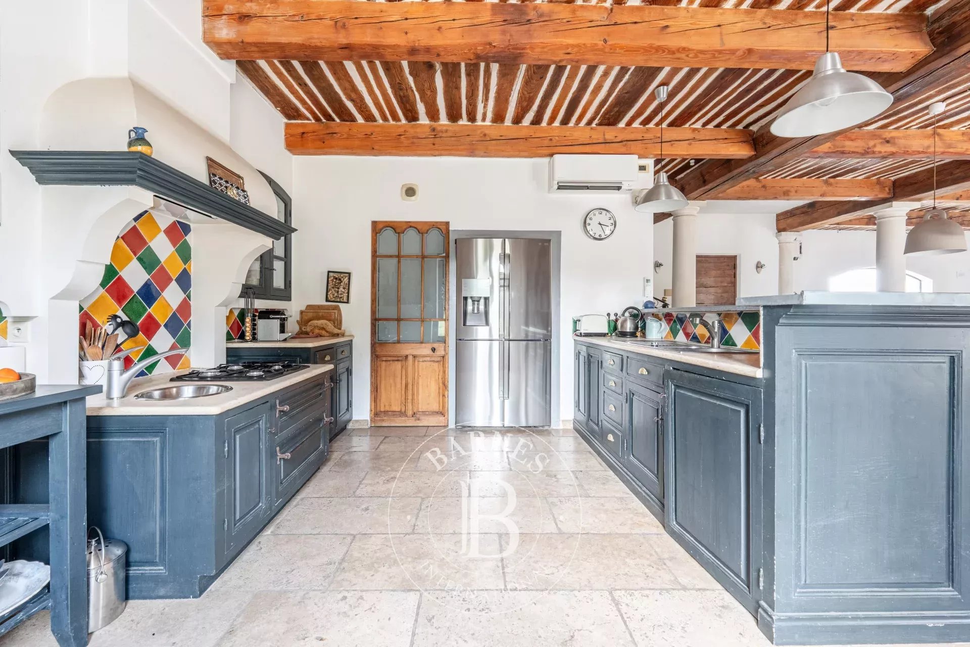 AIX-EN-PROVENCE NORTH - BASTIDE 250 SQM - 4 BEDROOMS - OFFICE - GARAGE - 6800 SQM GARDEN - SWIMMING POOL - picture 5