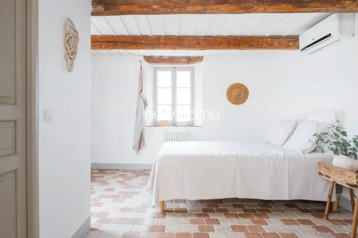 Ancienne ferme de 1850 avec vue panoramique à Tanneron! Un véritable rêve provençal