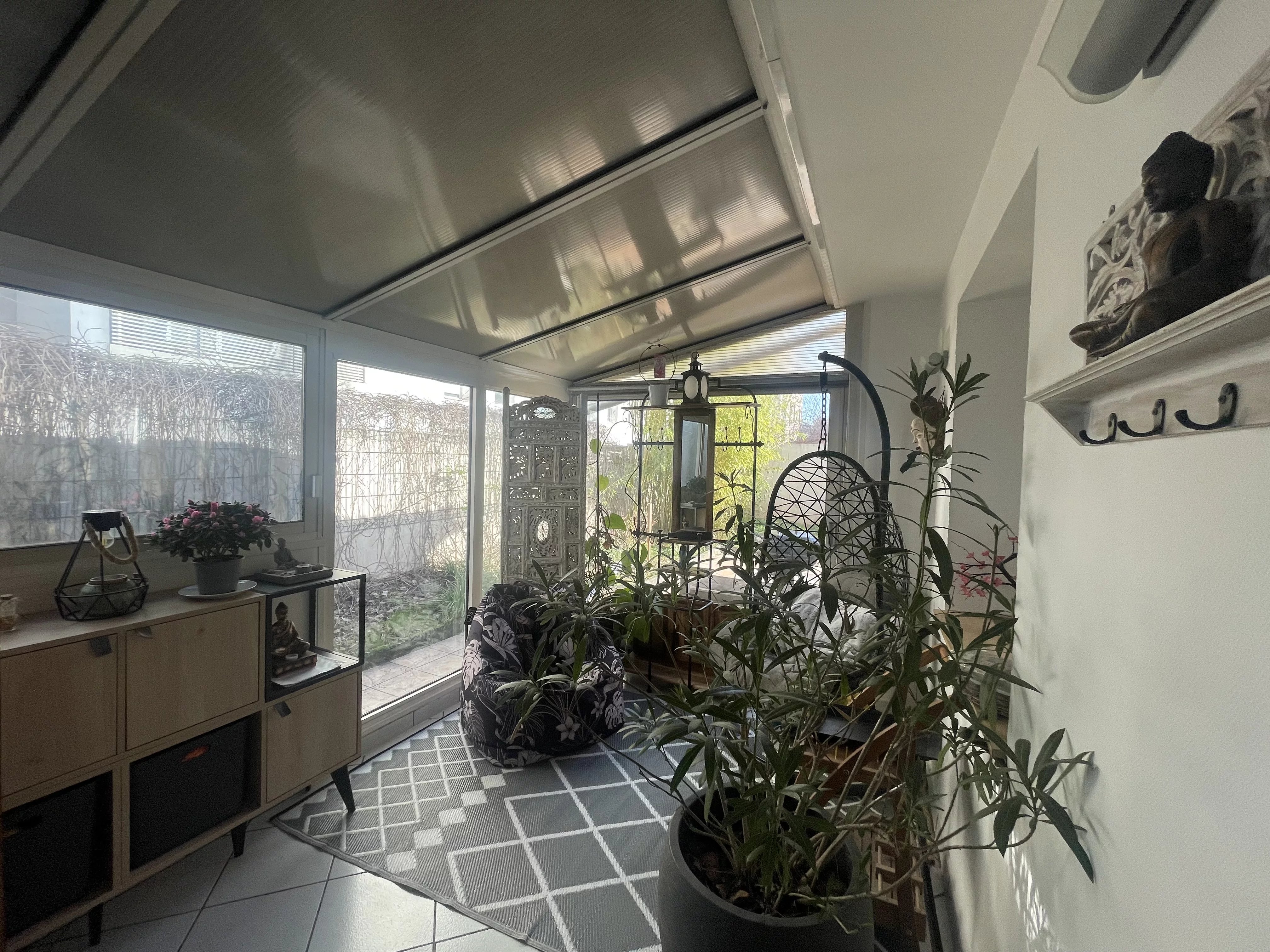 Maison familiale lumineuse de 100m² avec jardin