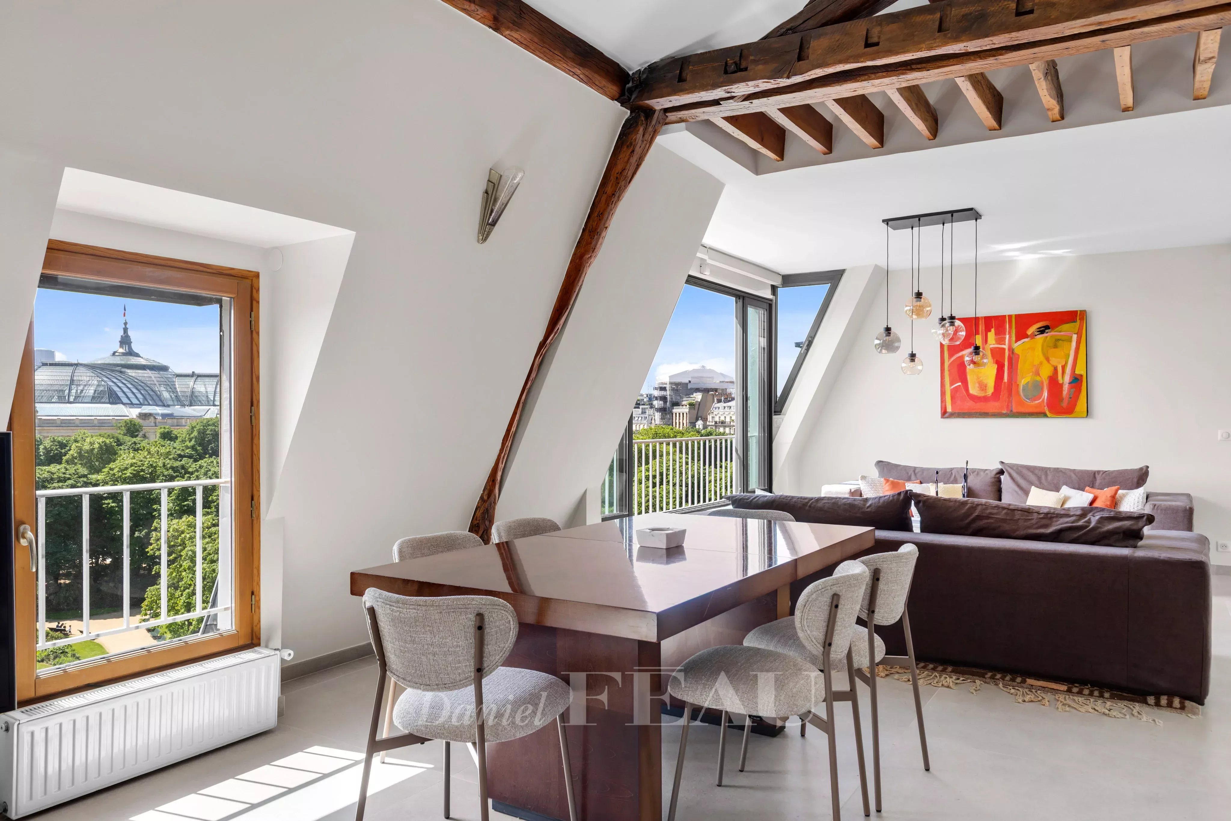 Sale Apartment Paris 8th