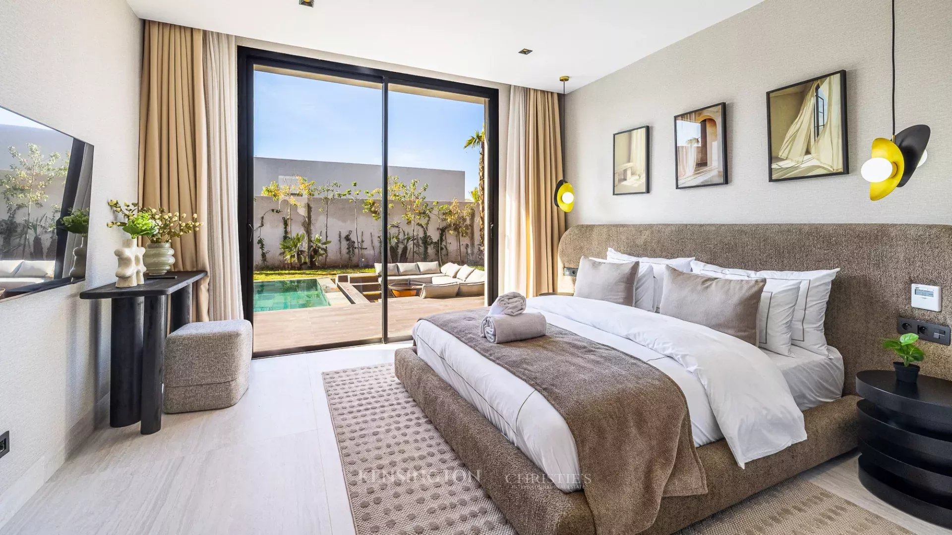 5 Bedroom Villa/Townhouse's Image 20