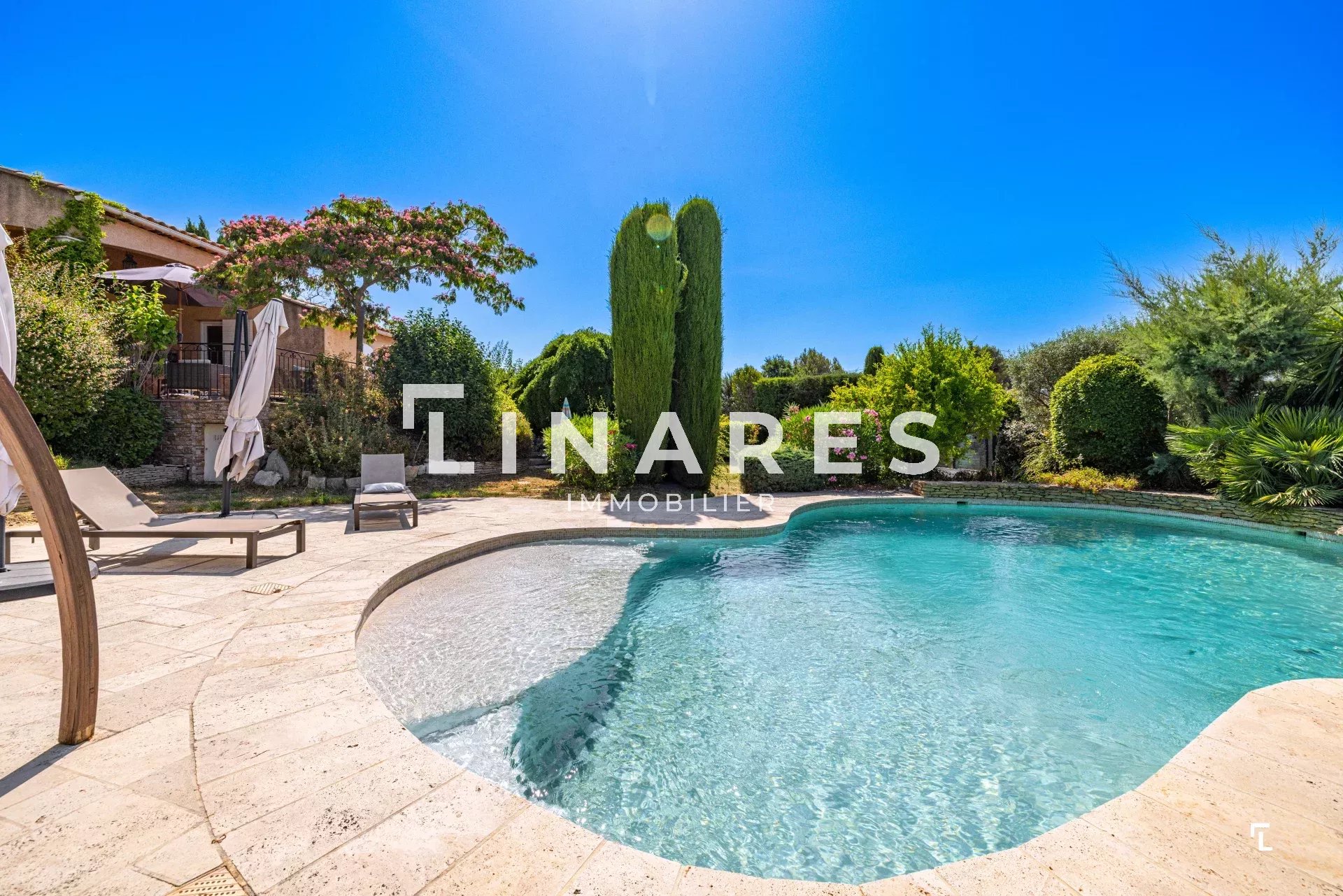 LA DOMINANTE - Villa T5 de 167m² - Jardin 2000m² - Piscine - 13012