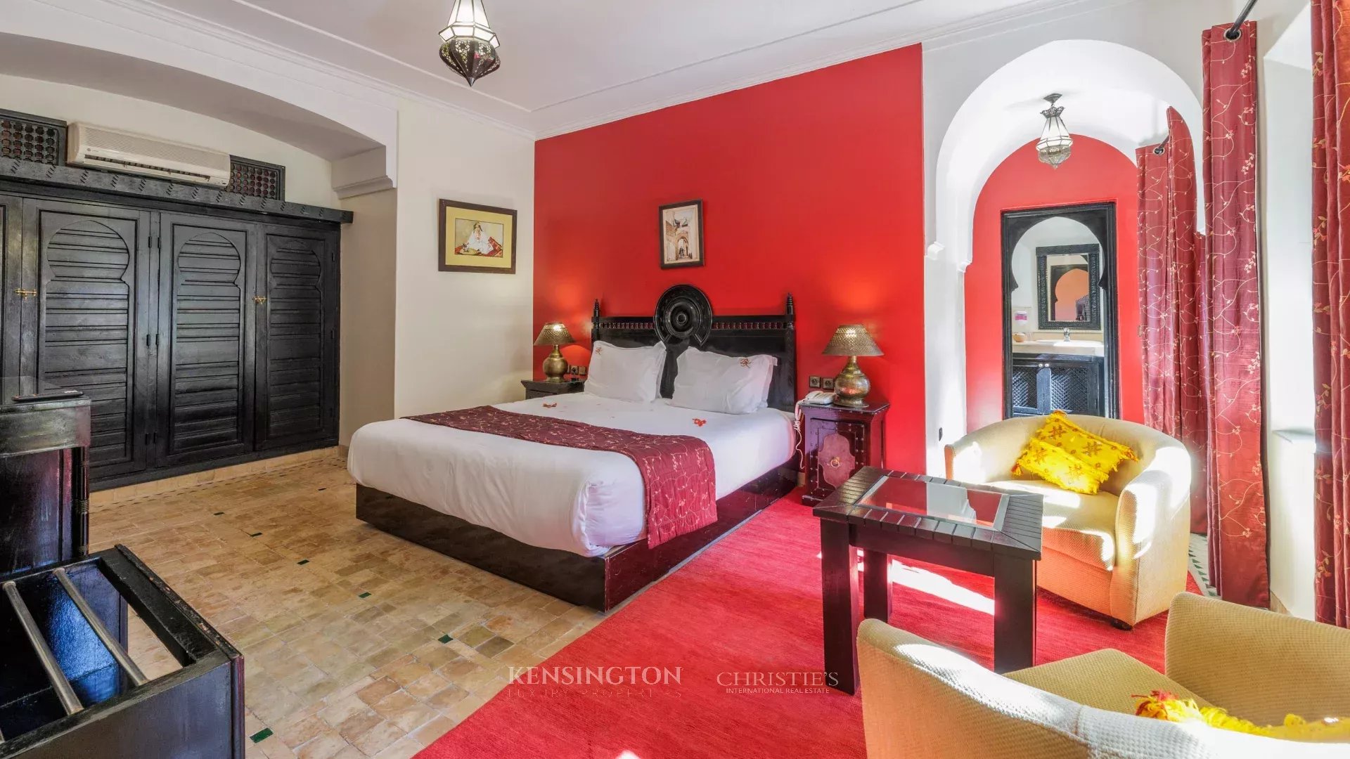 18 Bedroom Villa/Townhouse's Image 14