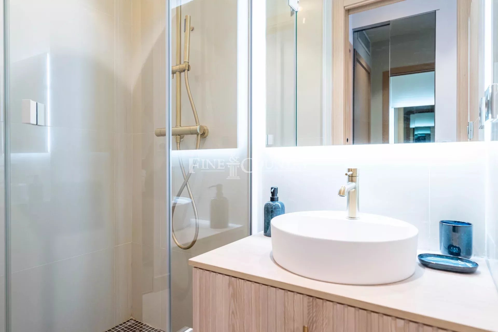 Photo of Apartment for sale in the Grand Hotel, Cannes