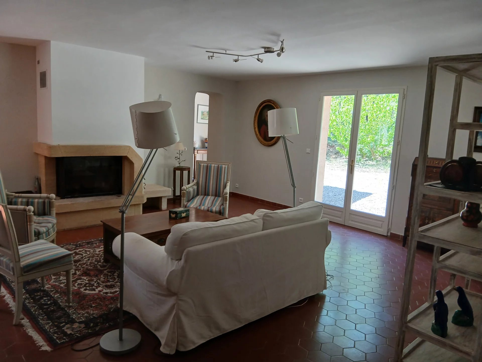 Character property with Provençal charm