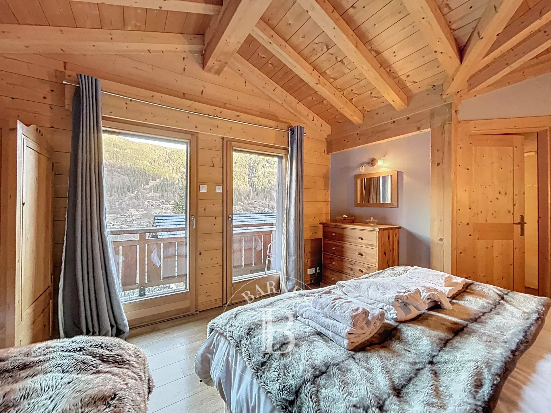 Photo of Morzine – Contemporary Chalet – 230 sqm – 7 Bedrooms – Mountain Views