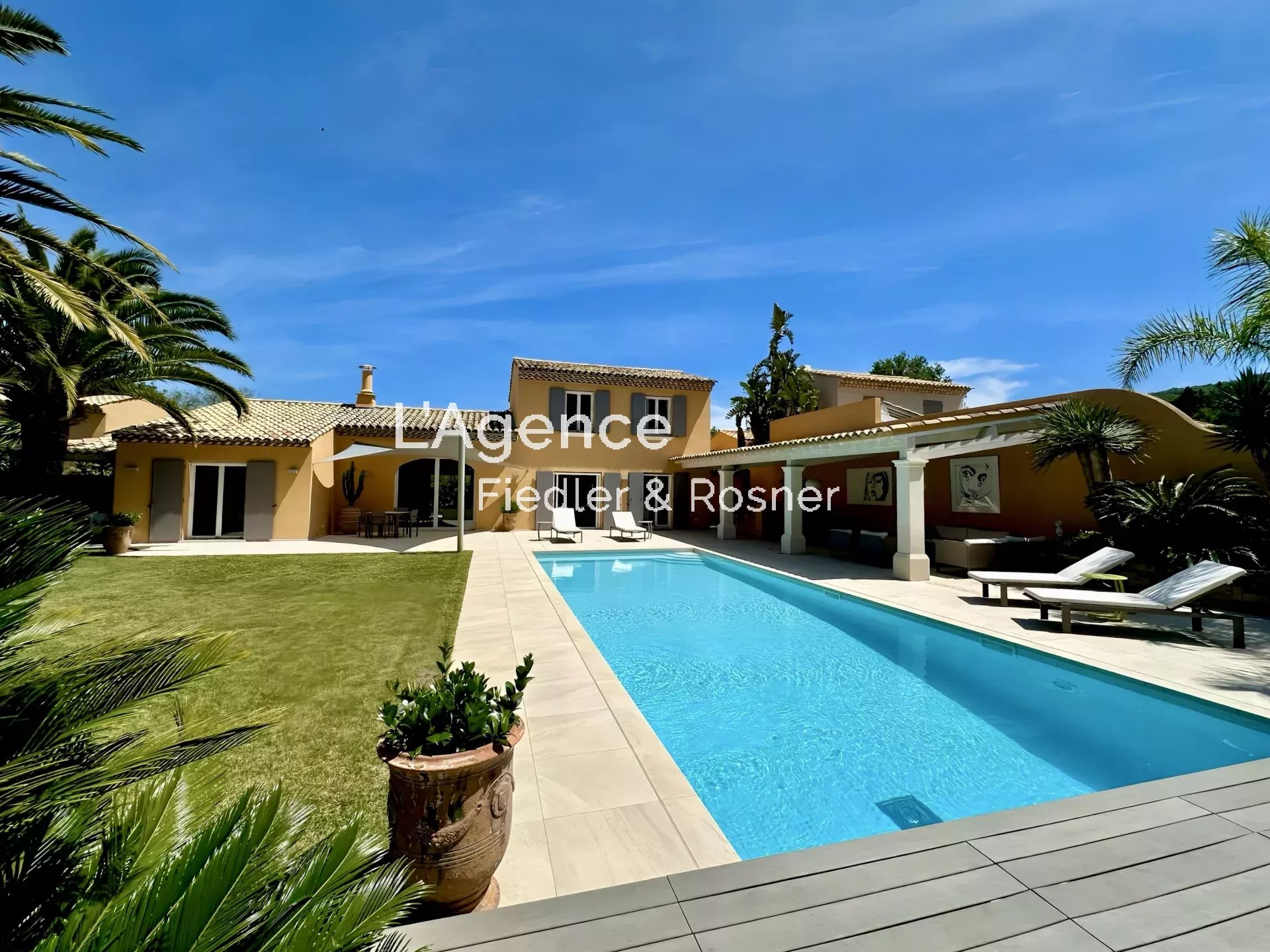REF 608 : GASSIN - MAISON DE CHARME A L'ENTRÉE DE SAINT TROPEZ