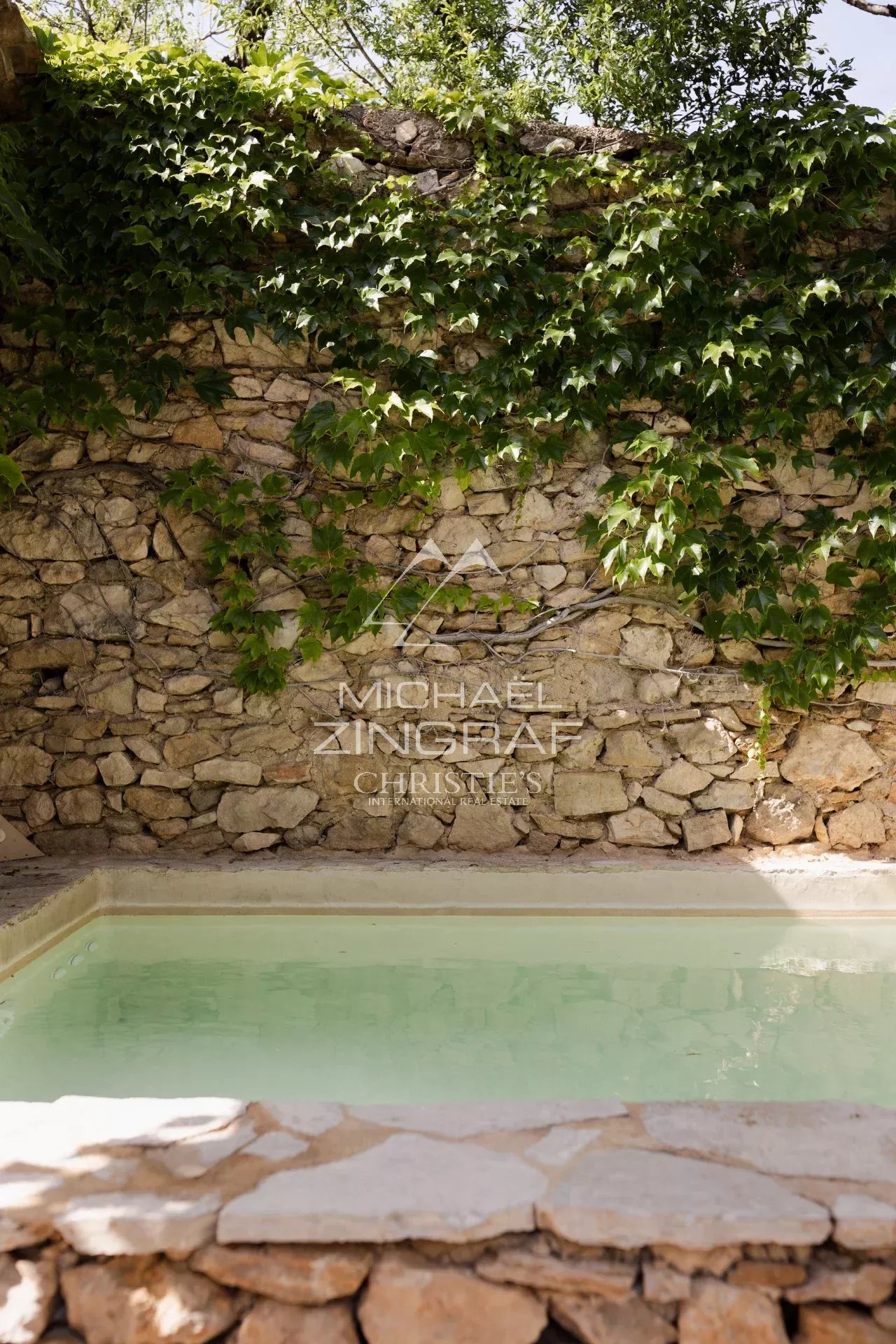 9 Bedroom Villa/Townhouse's Image 18