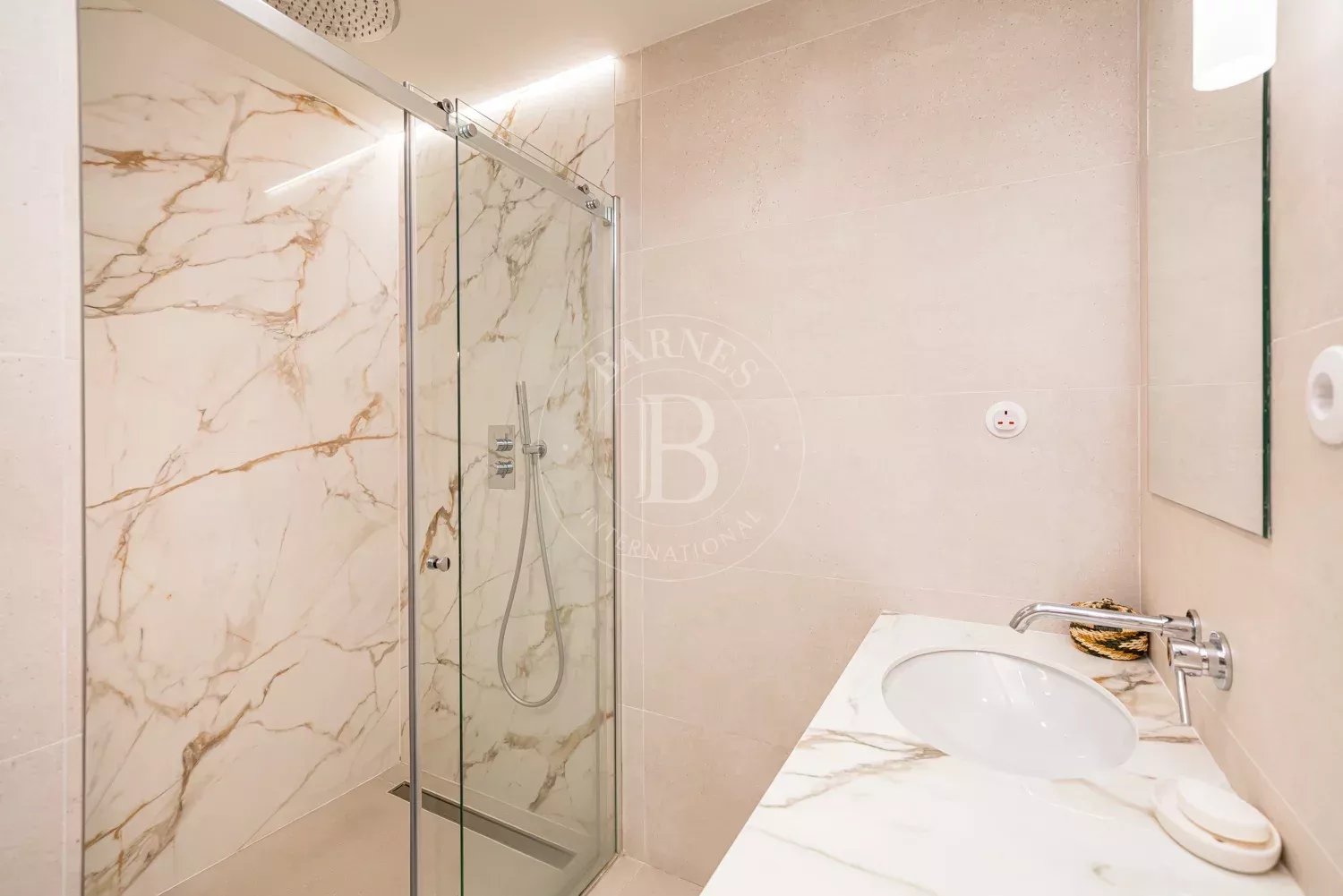 Daire Madrid - picture 20