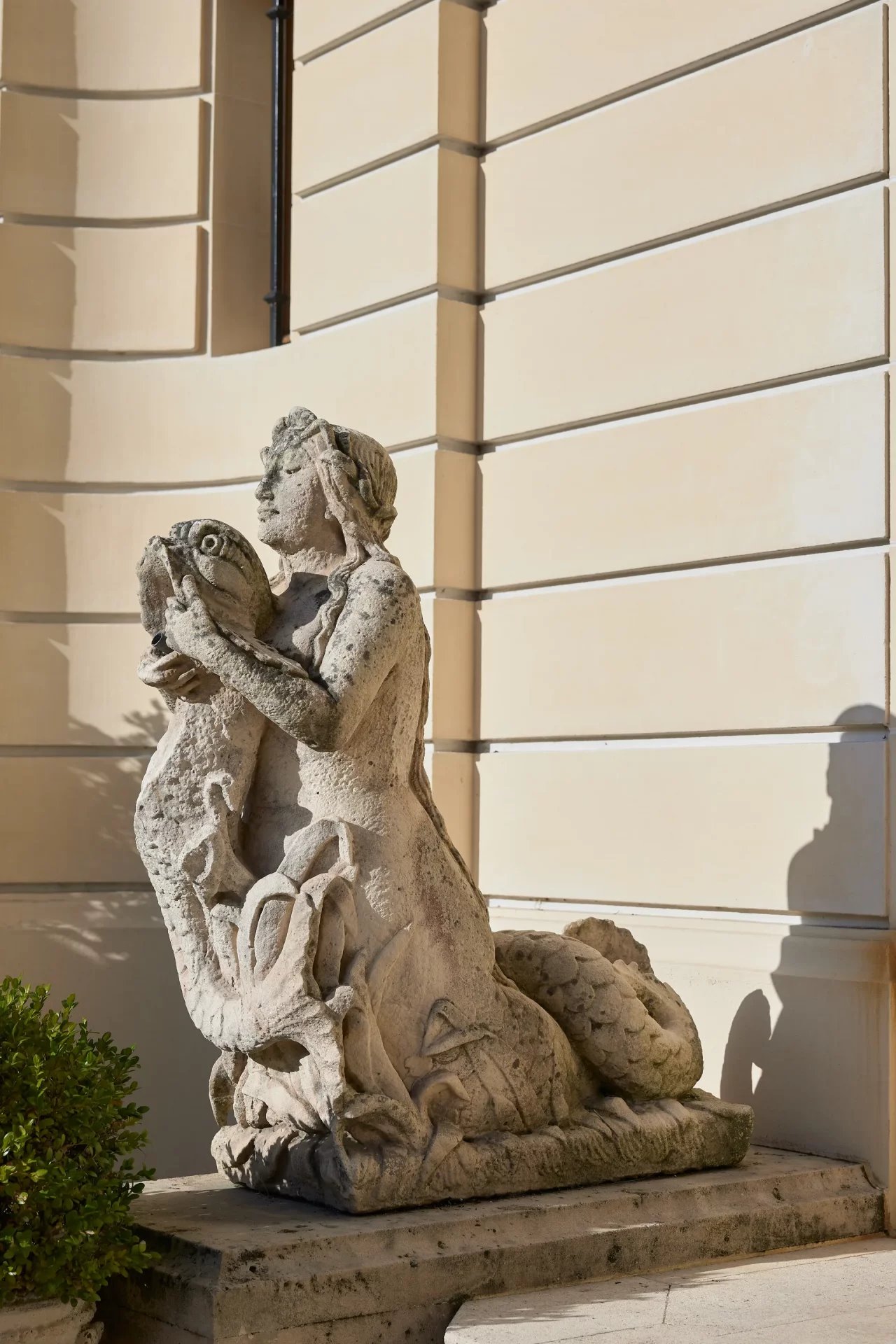 Art Deco property built by architect Michel Roux-Spitz in FONTAINEBLEAU