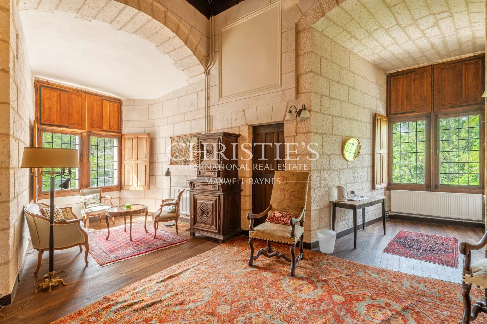 9 Bedroom Chateau's Image 27