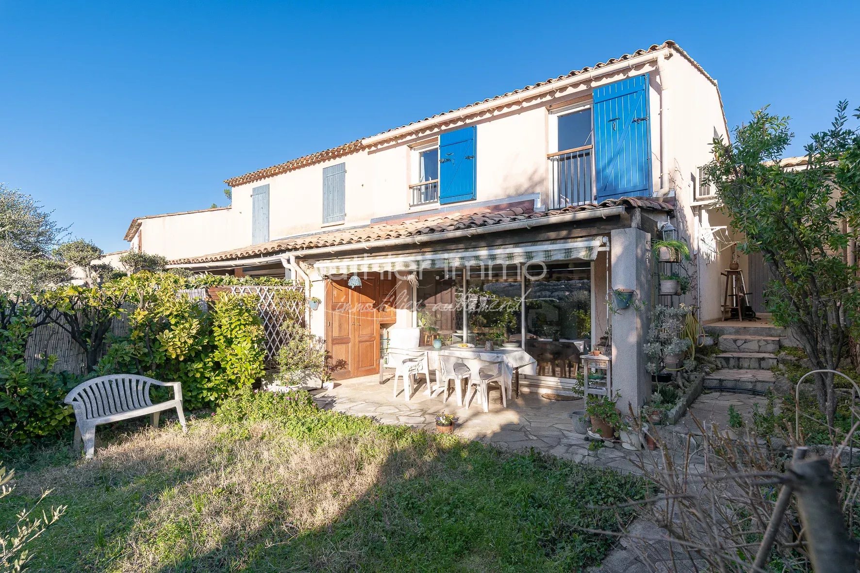 Agence immobilière de 