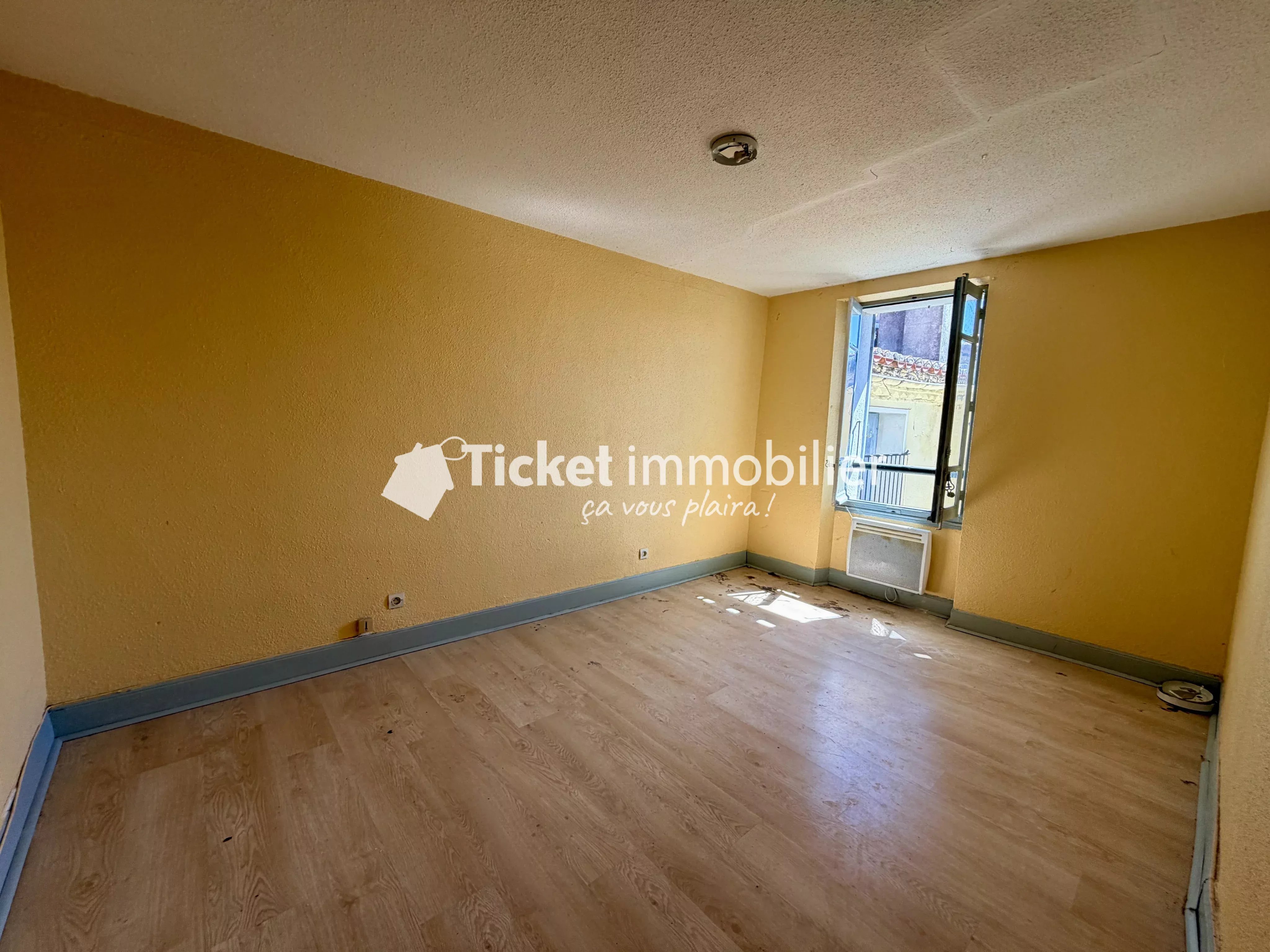 T3 à rénover – Centre-ville de Castres – 59 900 € — photo 7