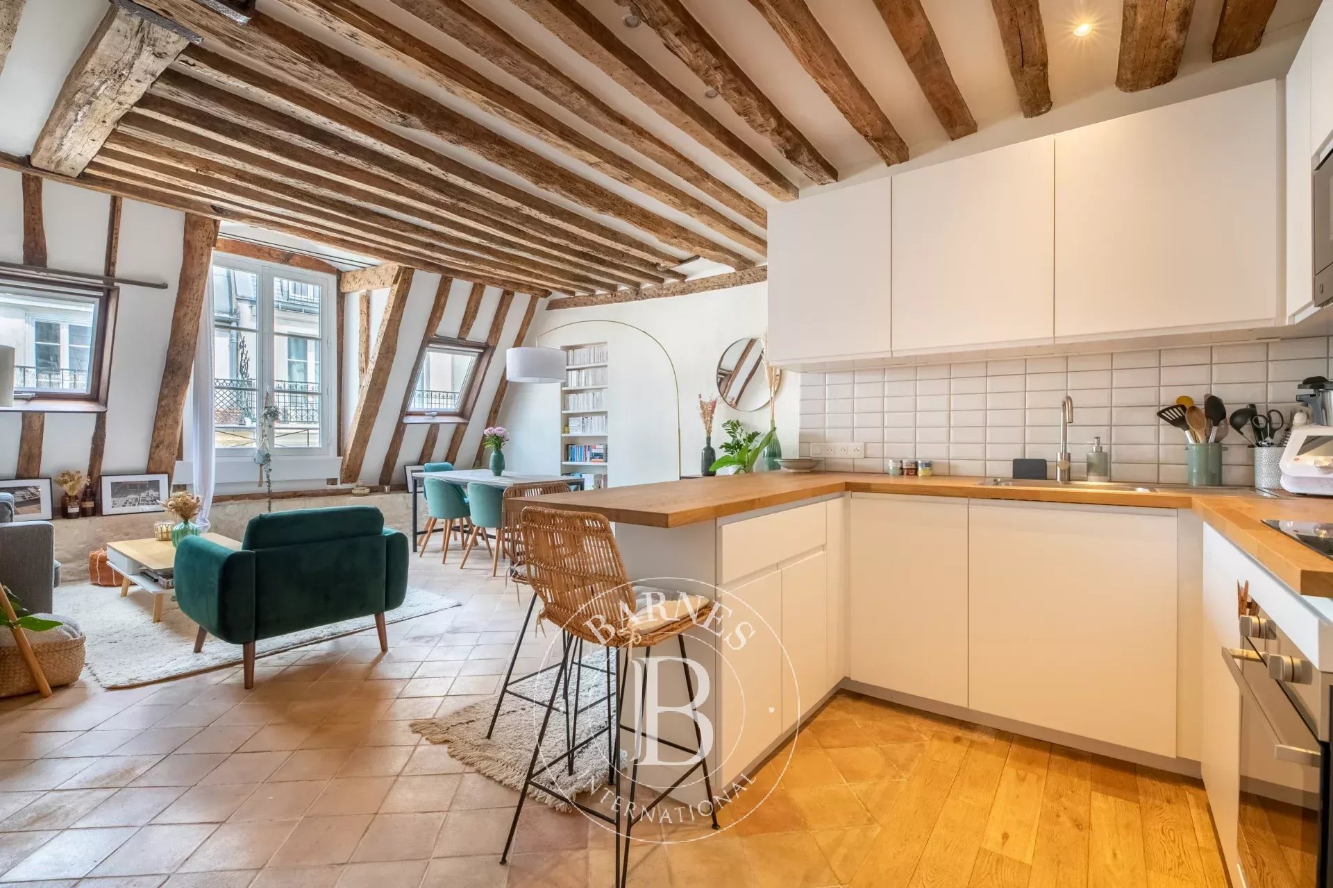 Daire Paris 3ème - picture 11