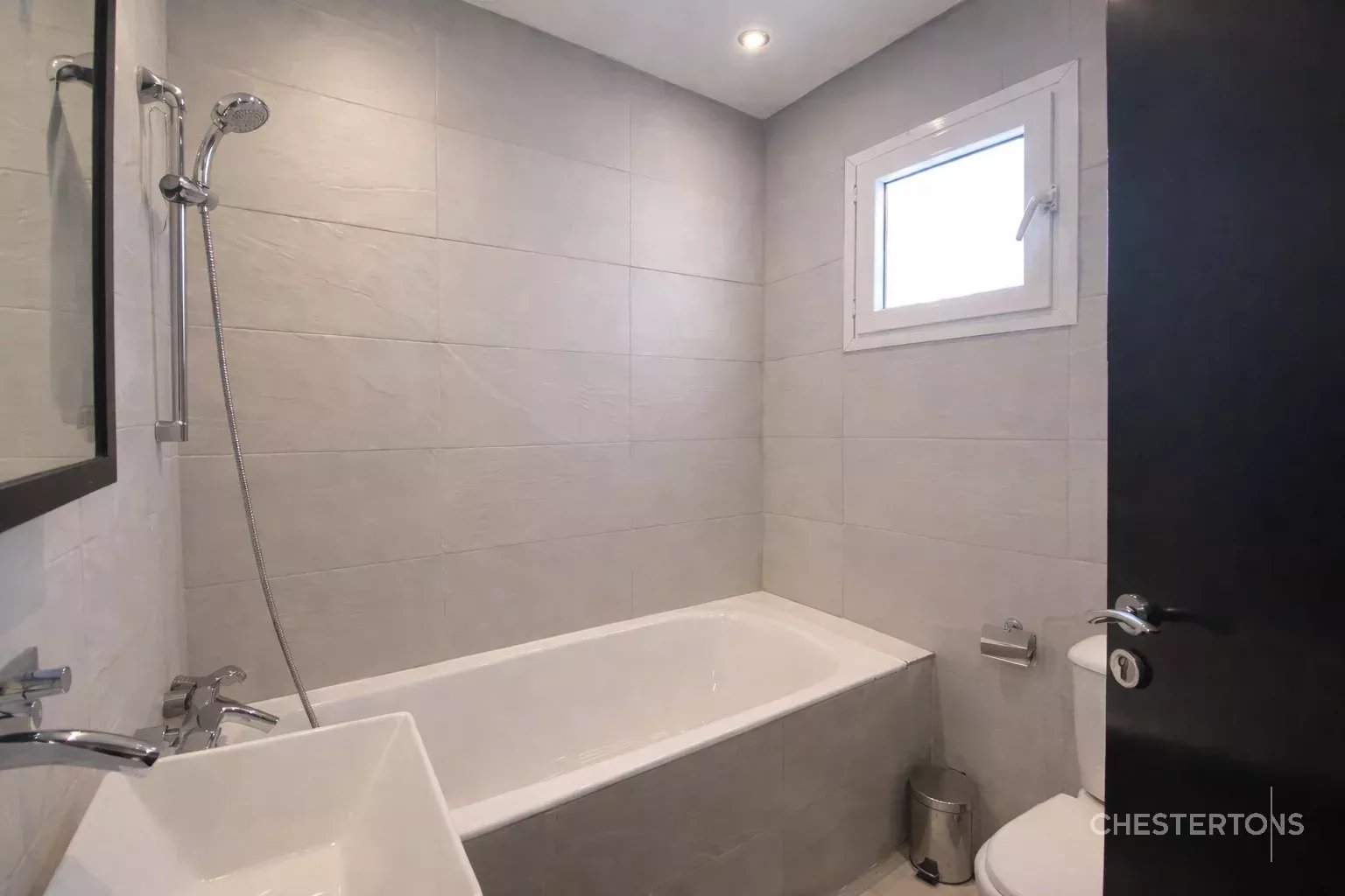 Image of Villa - 3 Bedrooms for Sale in Skhirat-Témara-El Harhoura-Morocco, Image 12