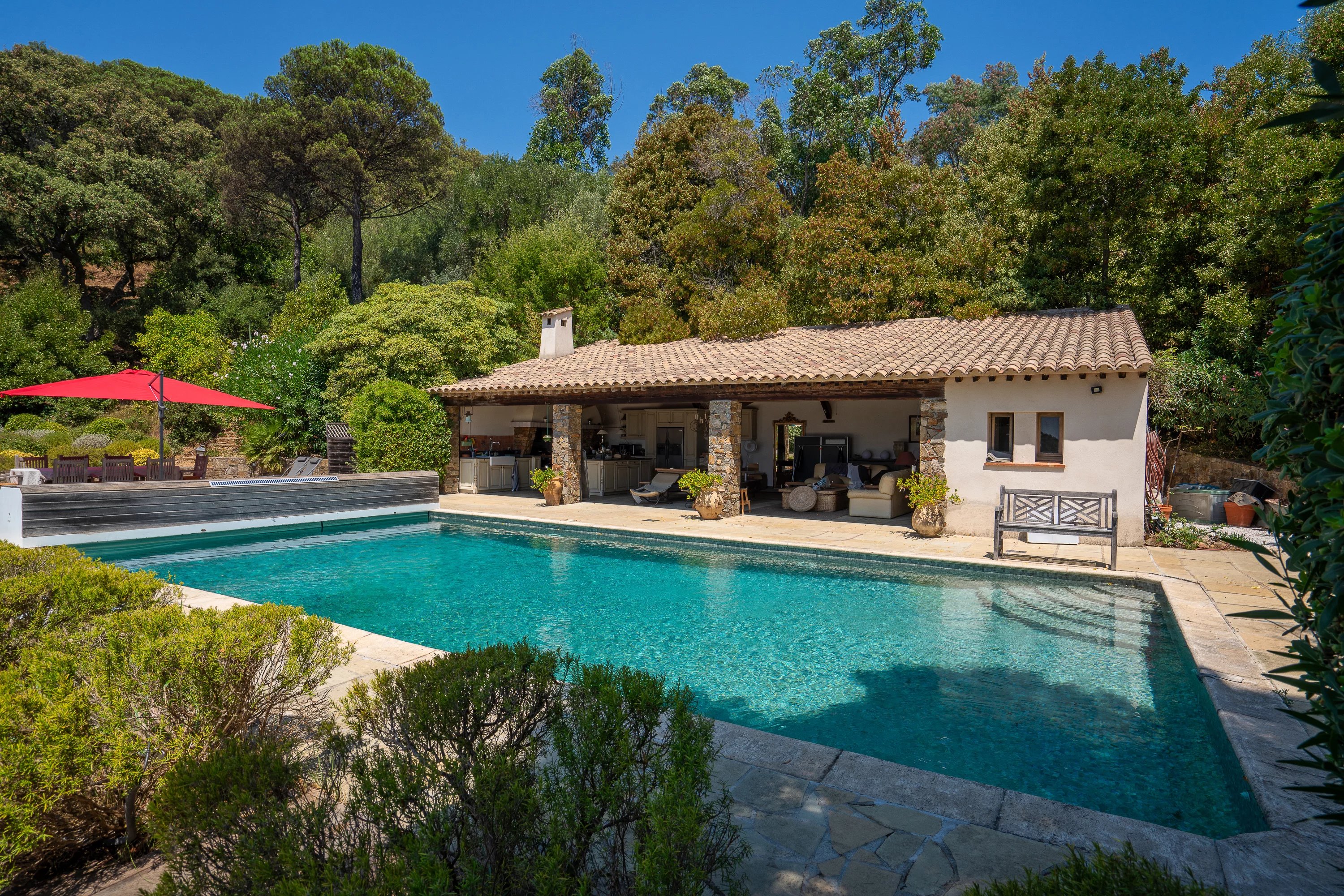 Exceptional Property – Open Views, Sea Glimpse & Absolute Peace