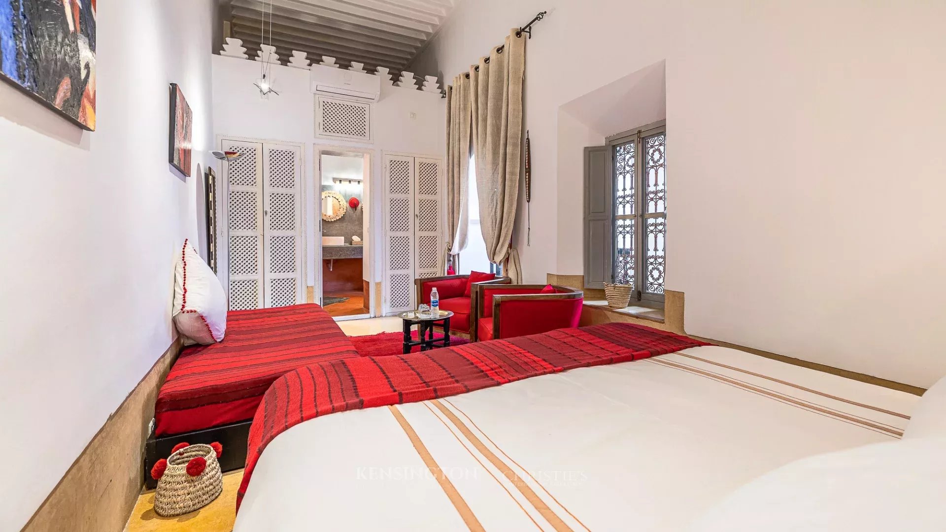 5 Bedroom Villa/Townhouse's Image 12