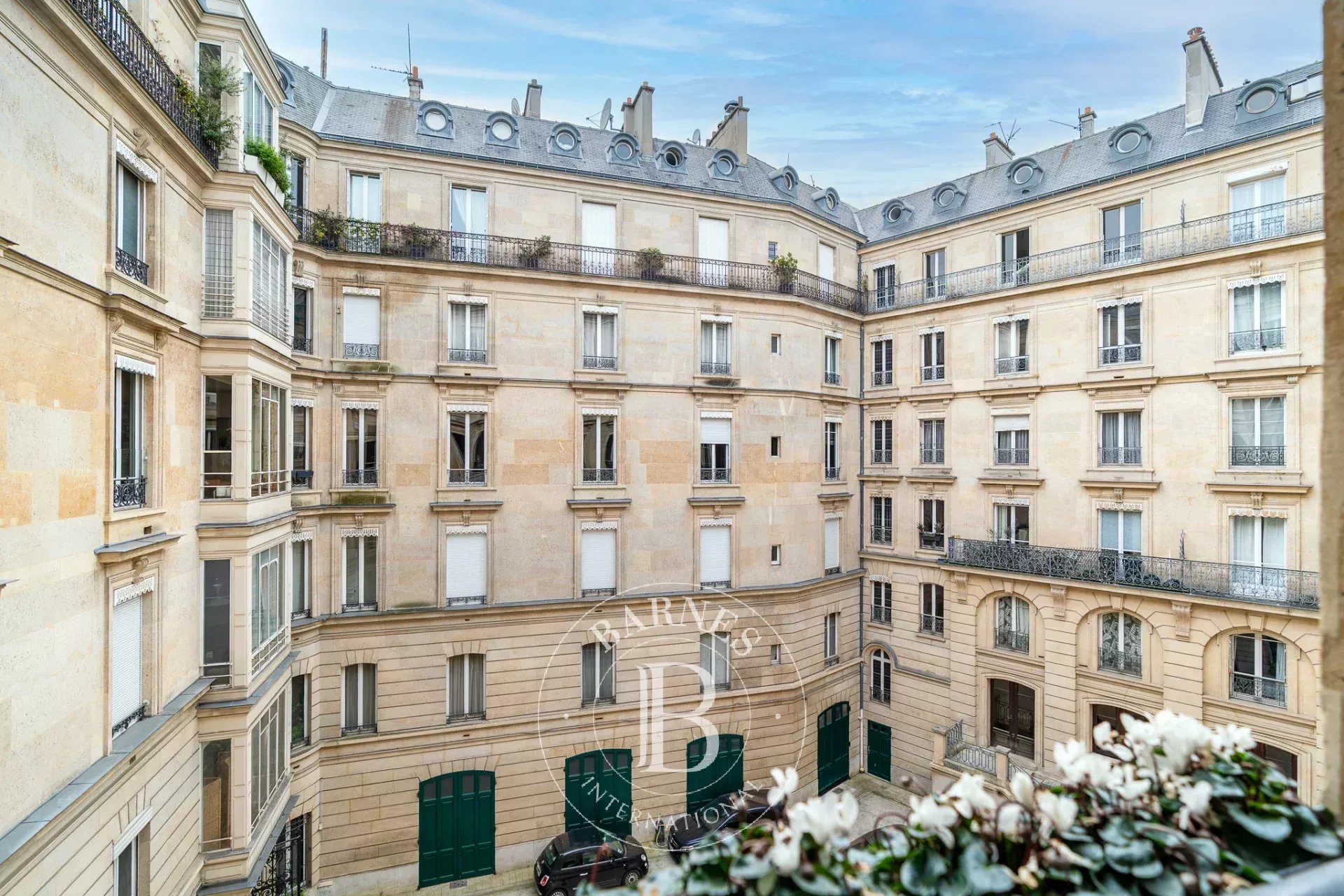 Paris  - Apartment 4 Bedrooms - picture 18