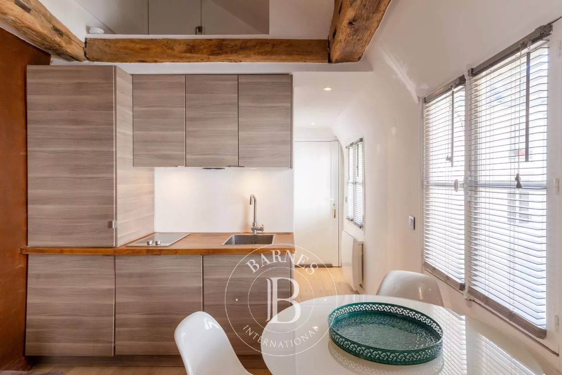 Daire Paris 4ème - picture 4