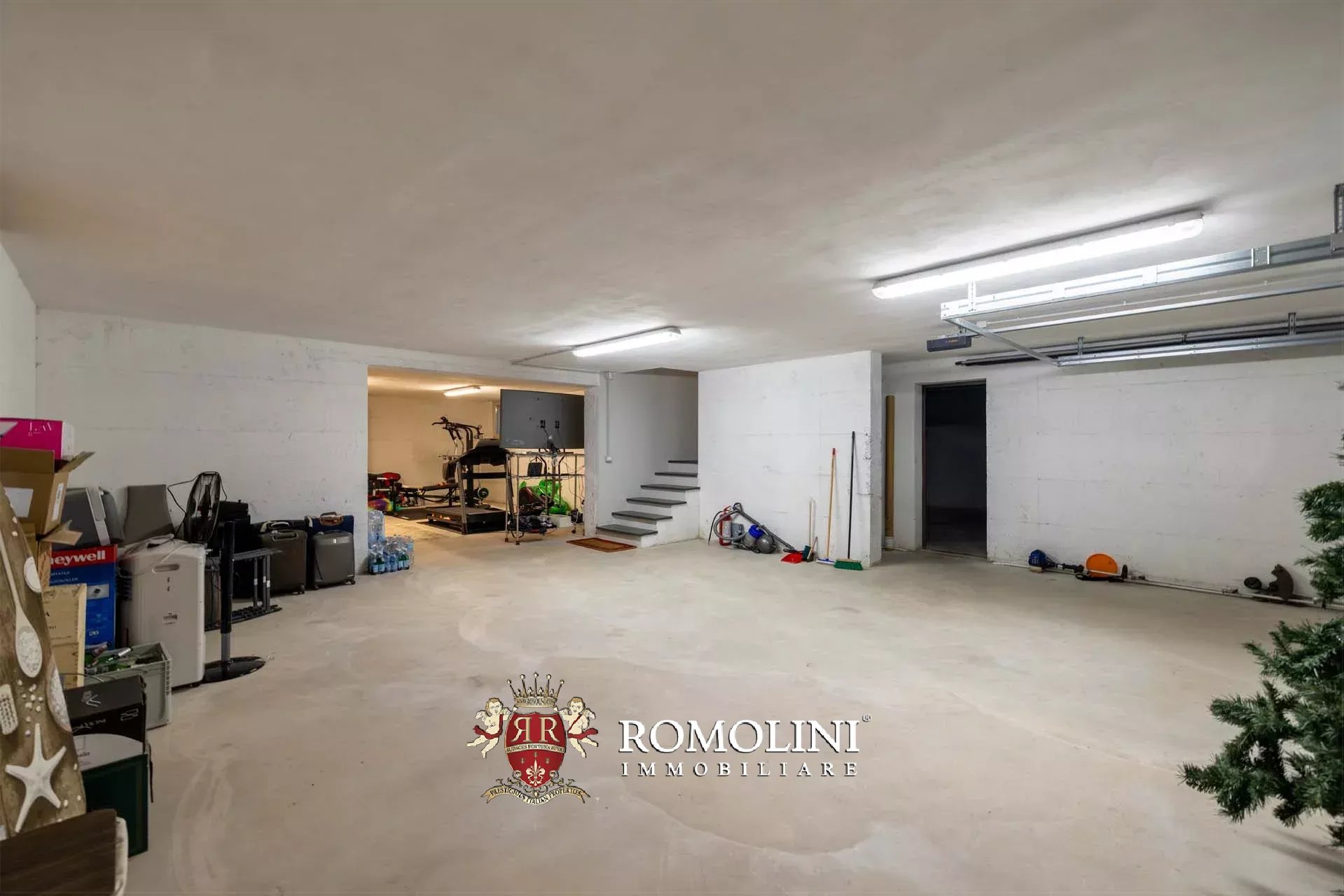 4 Bedroom Villa/Townhouse's Image 44