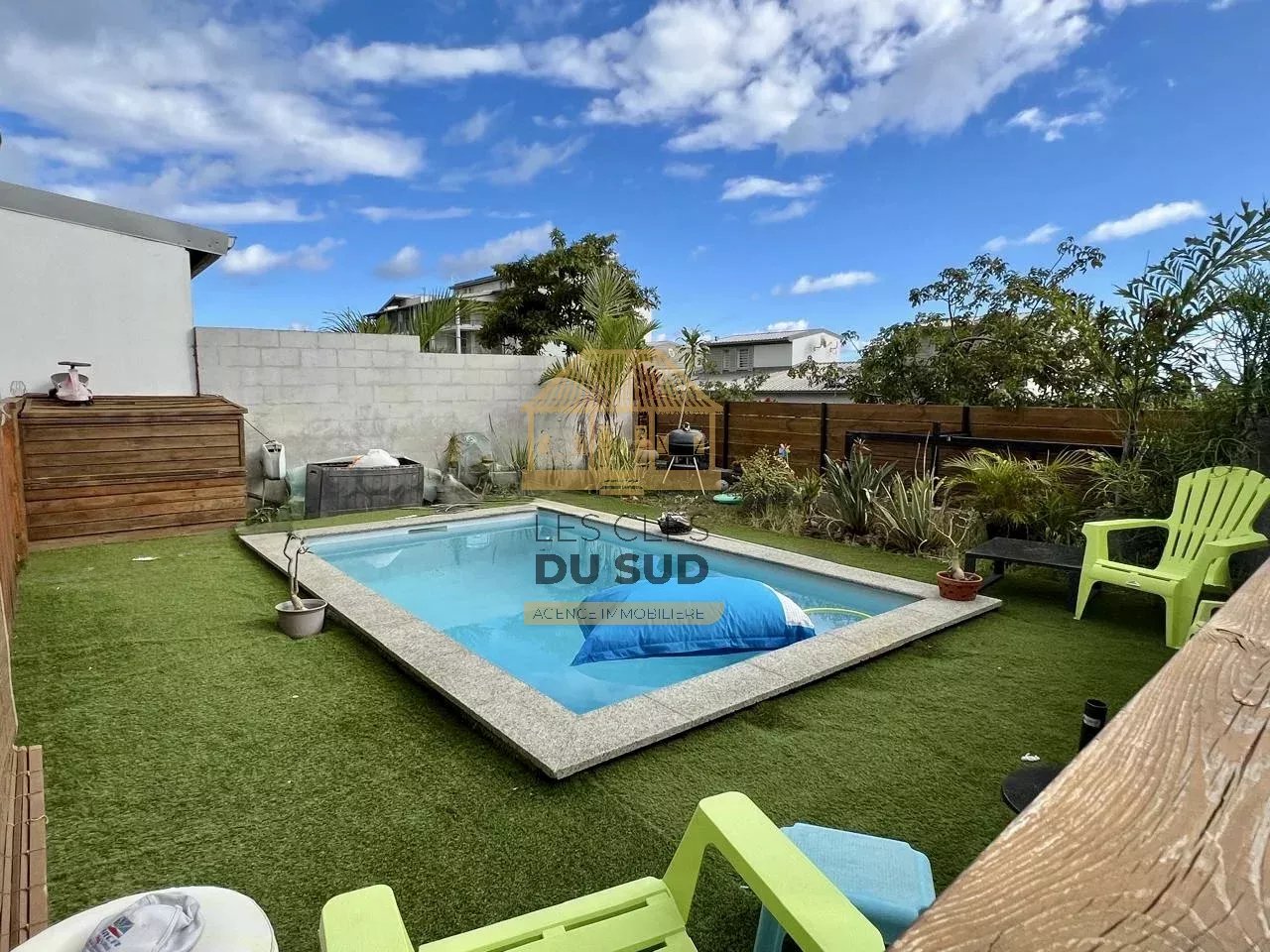Villa T4 récente avec piscine chauffée et vue mer à vendre à Grands Bois Saint-Pierre 97410