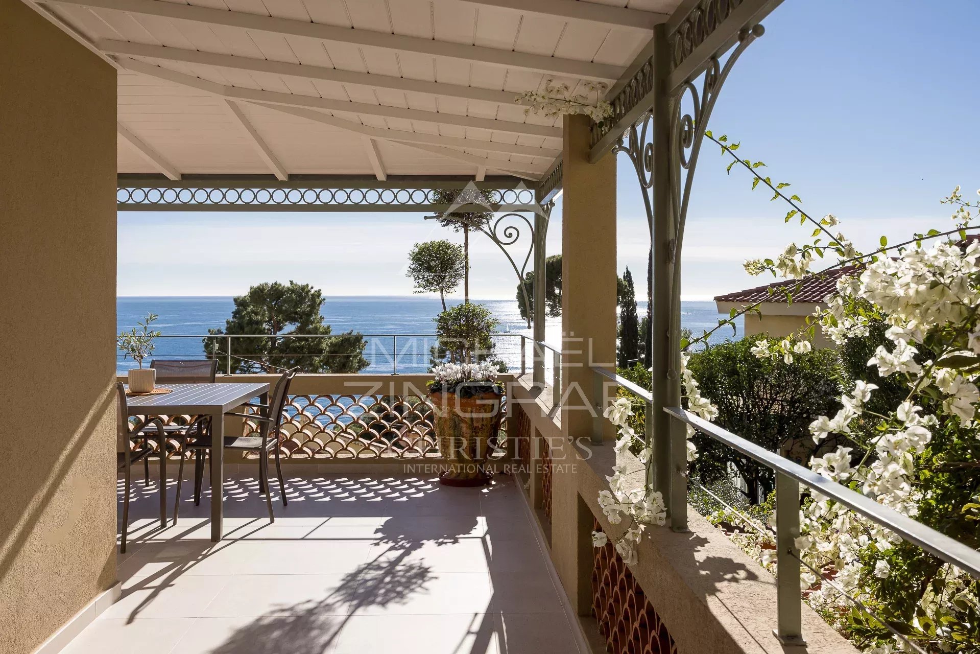 3 Bedroom Villa/Townhouse's Image 11