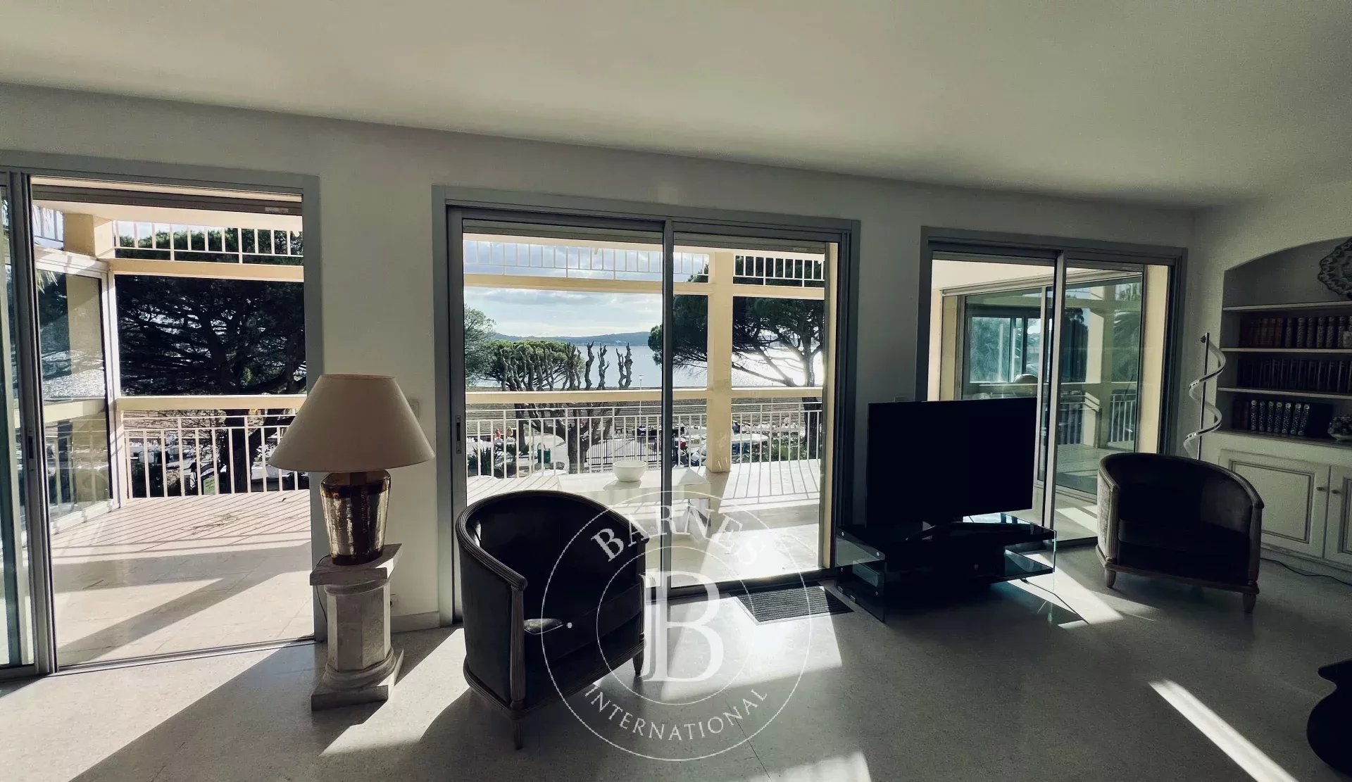 Daire Sainte-Maxime - picture 14