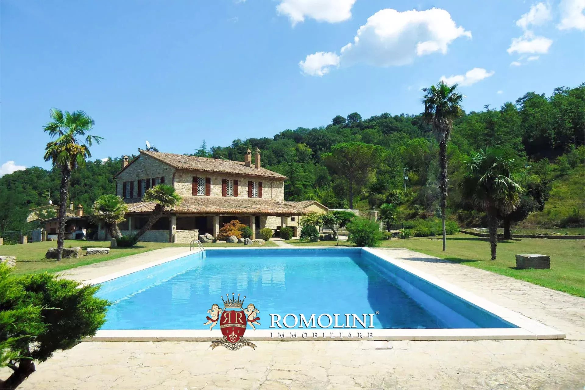 6 Bedroom Villa/Townhouse's Image 18