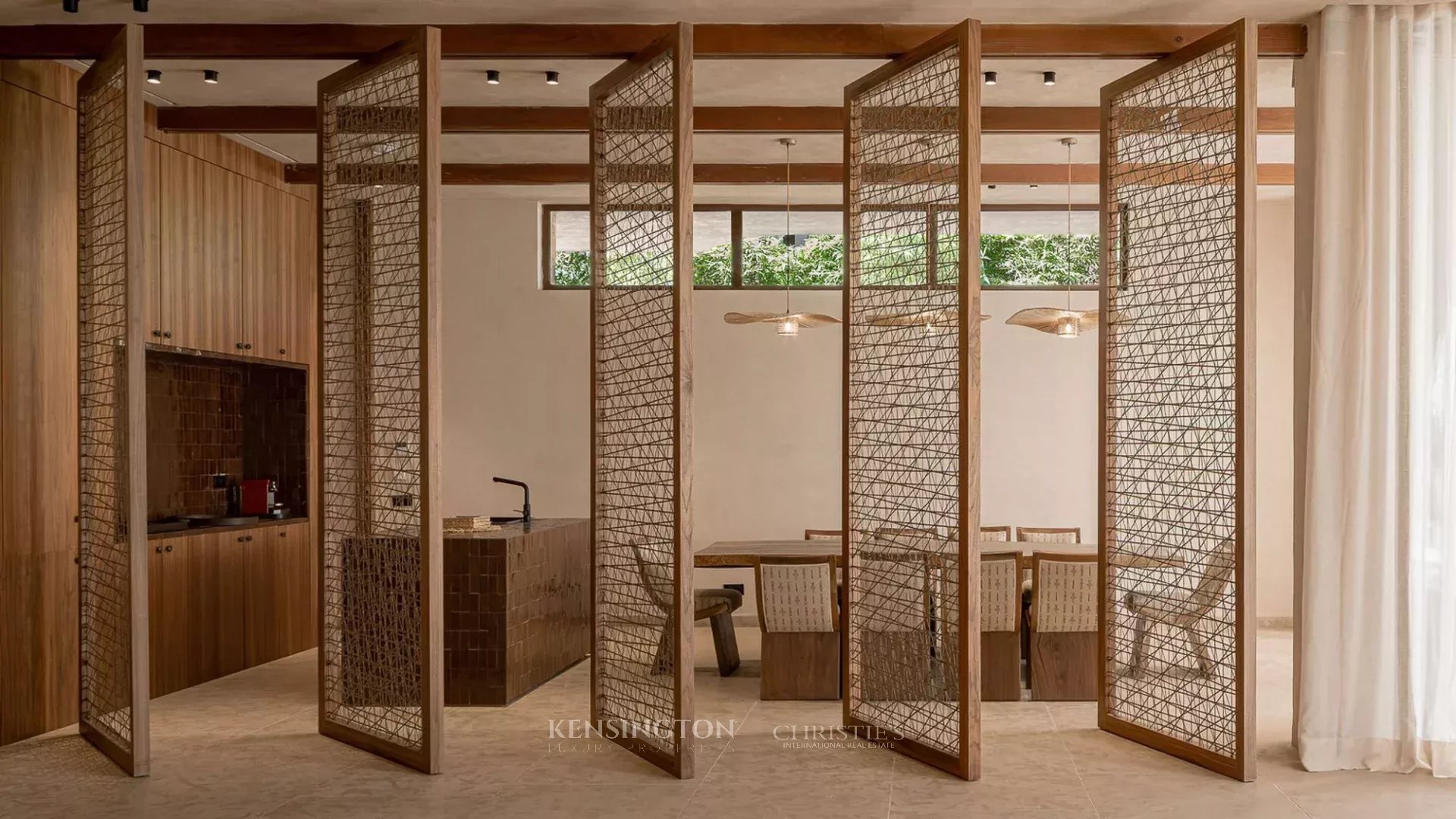 5 Bedroom Villa/Townhouse's Image 12