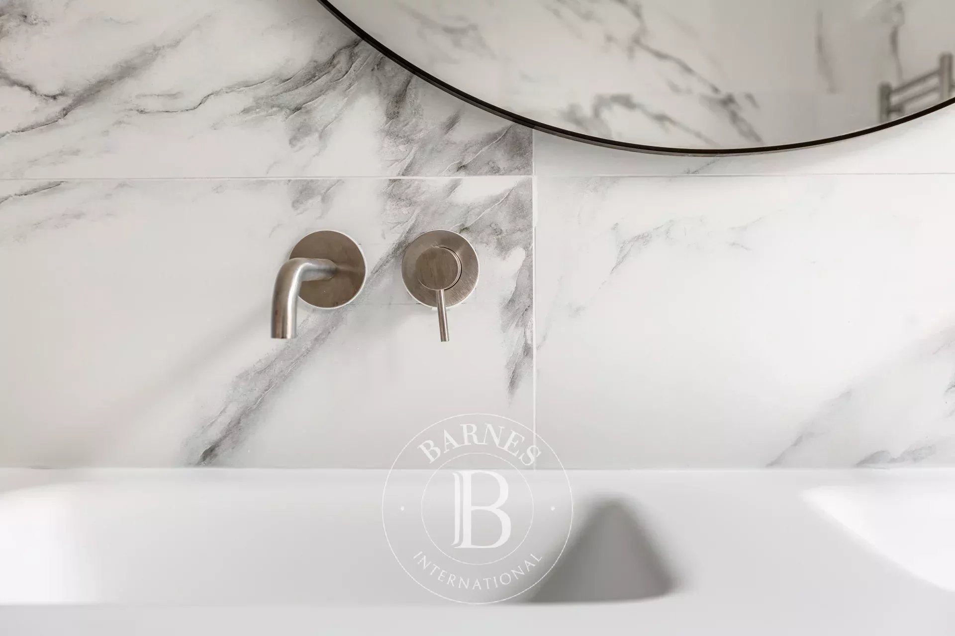 Daire Paris 8ème - picture 12