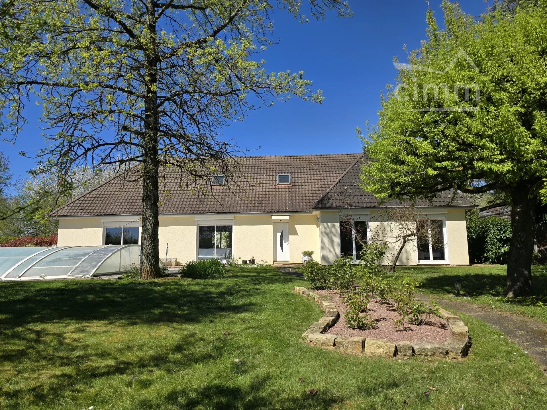 Agence immobilière de CIMM IMMOBILIER SAINT ELOY DE GY