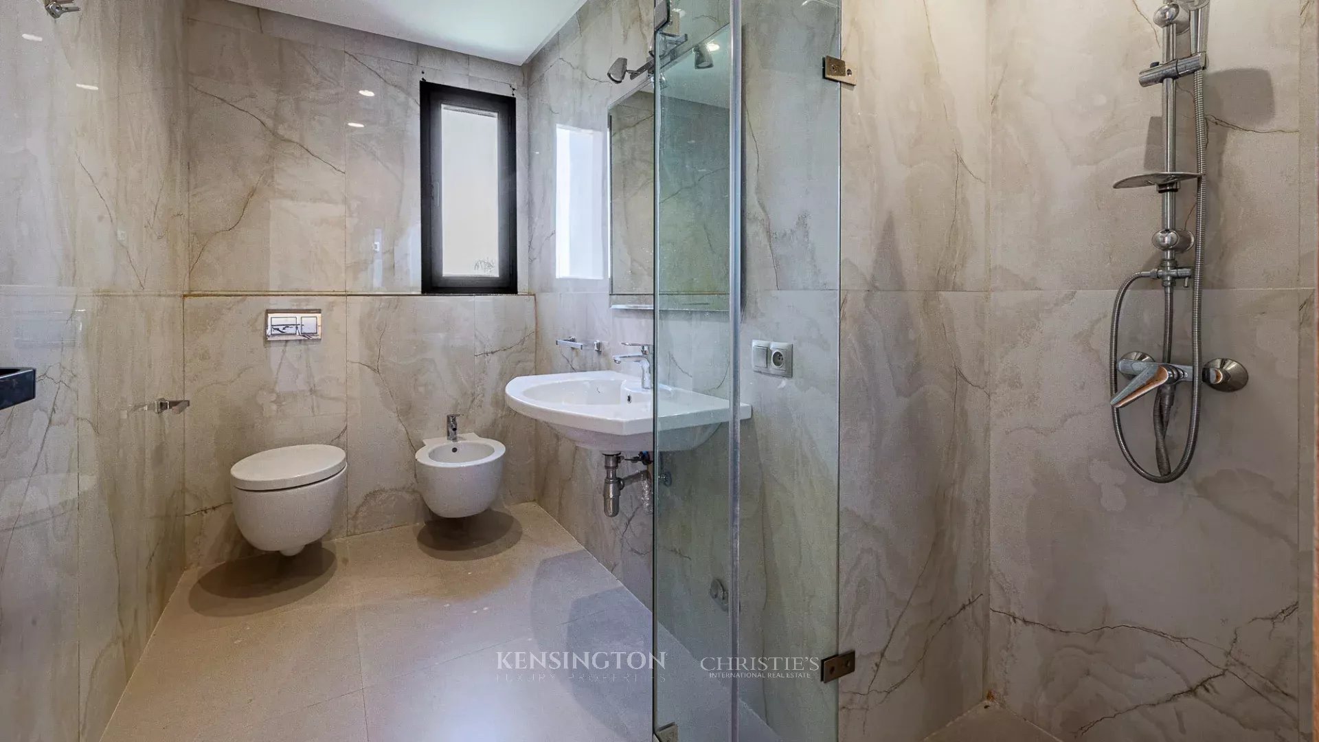 4 Bedroom Villa/Townhouse's Image 29