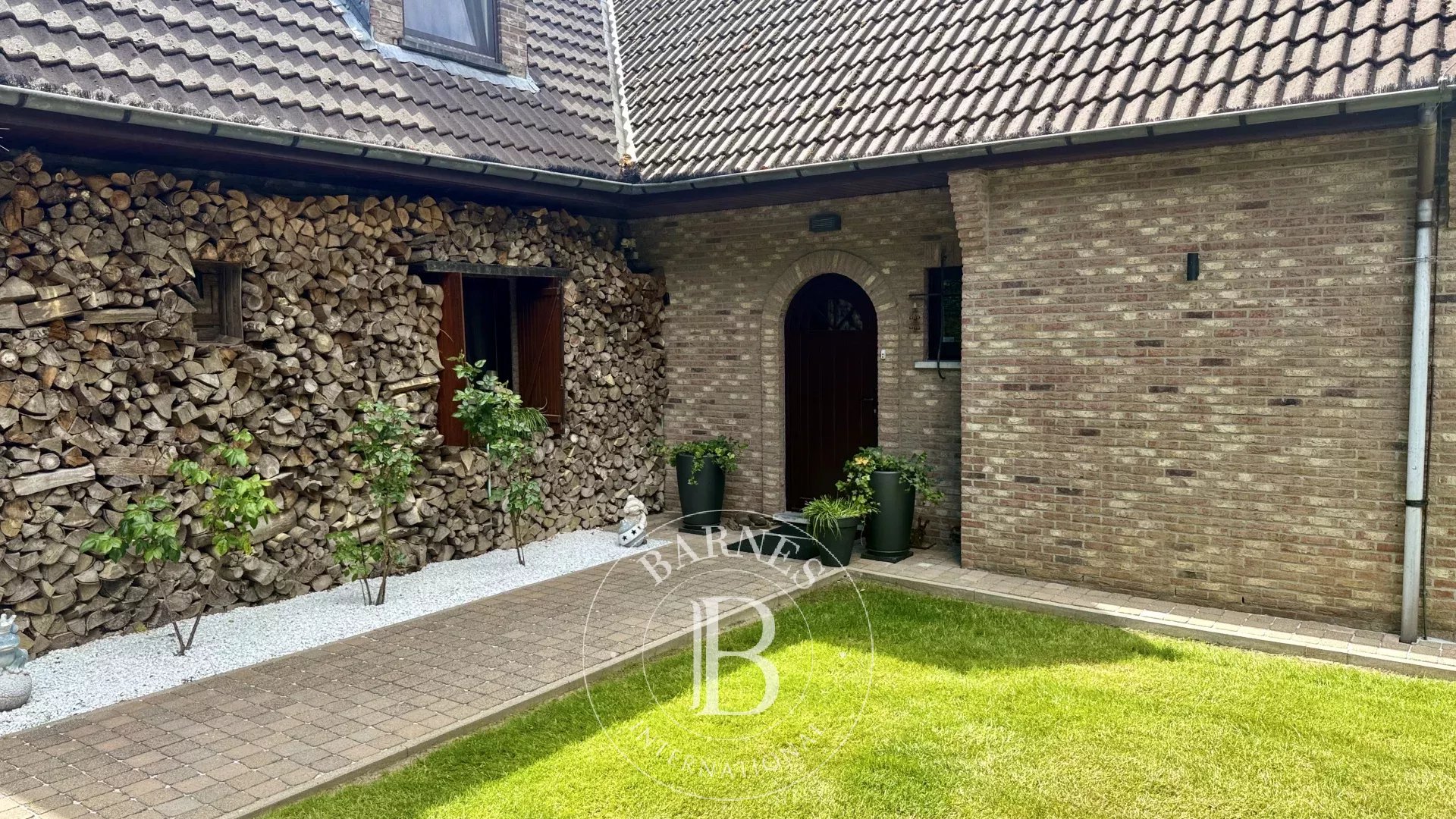 Prachtige villa aan het bos van Hautmont