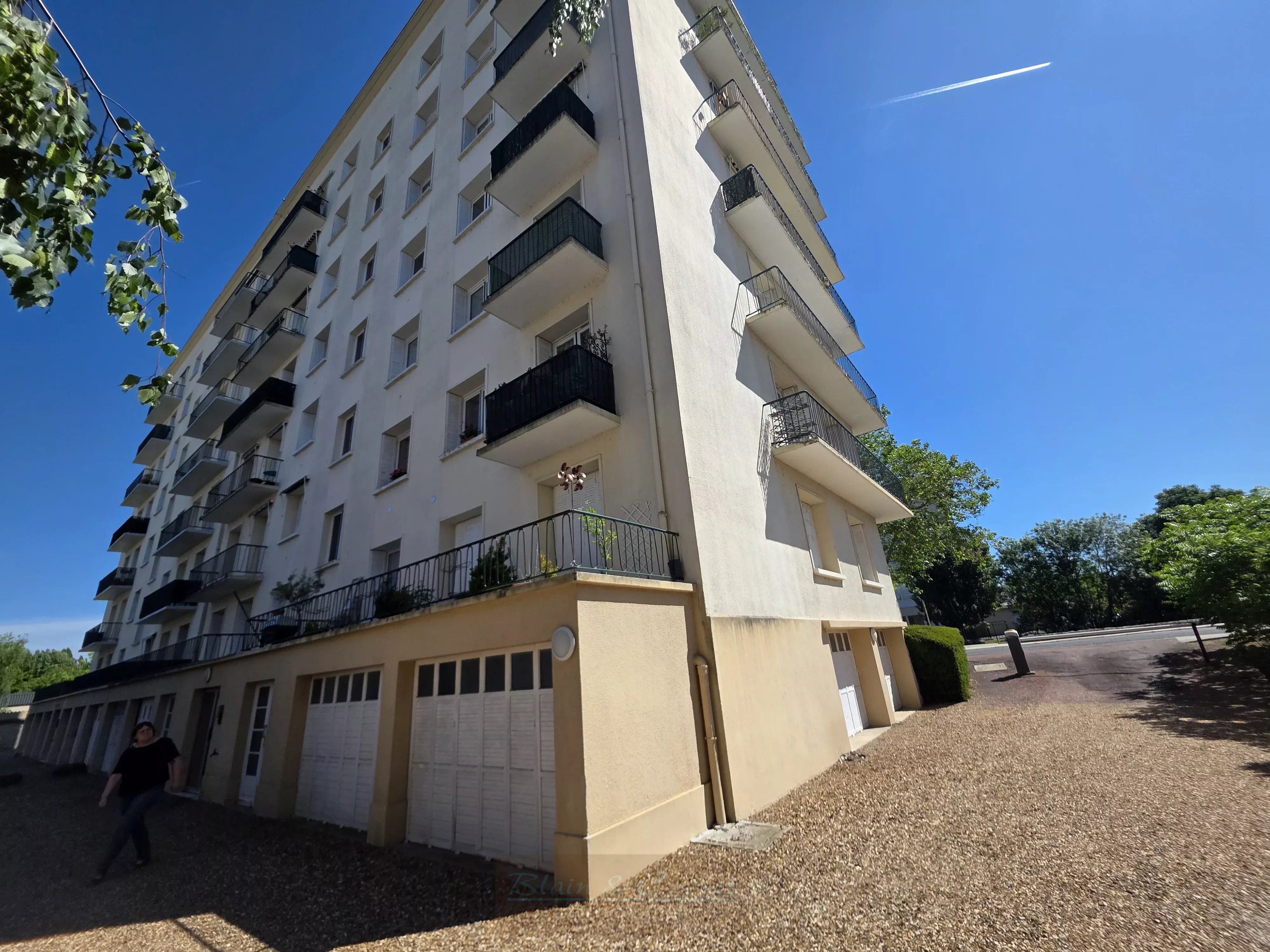 Spacieux appartement 5 pièces avec balcon à Montargis