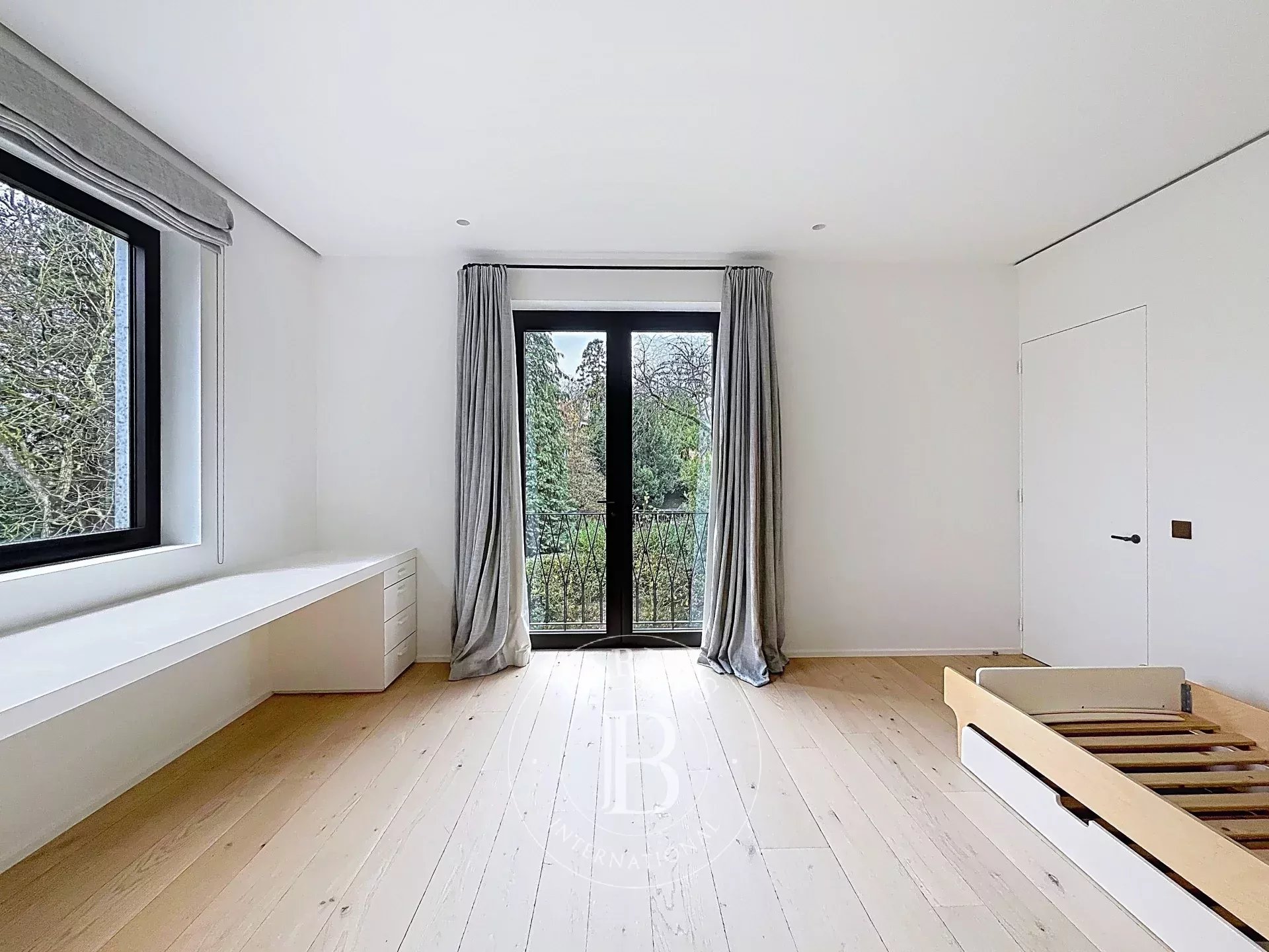 Observatory - Beautiful contemporary house terrace garden garage